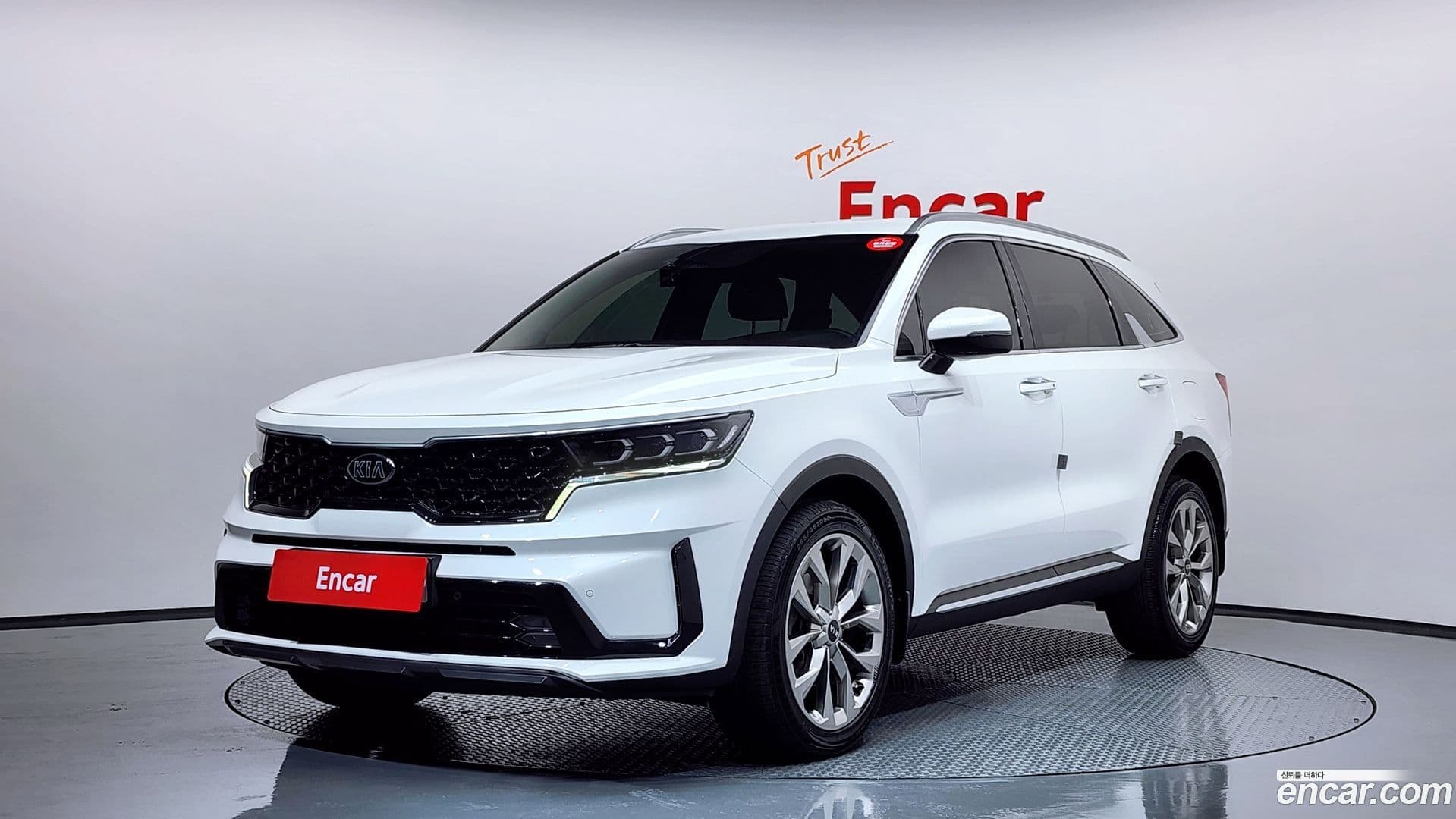 Main__Slider__Photo:Sorento Kia 2020.9-0