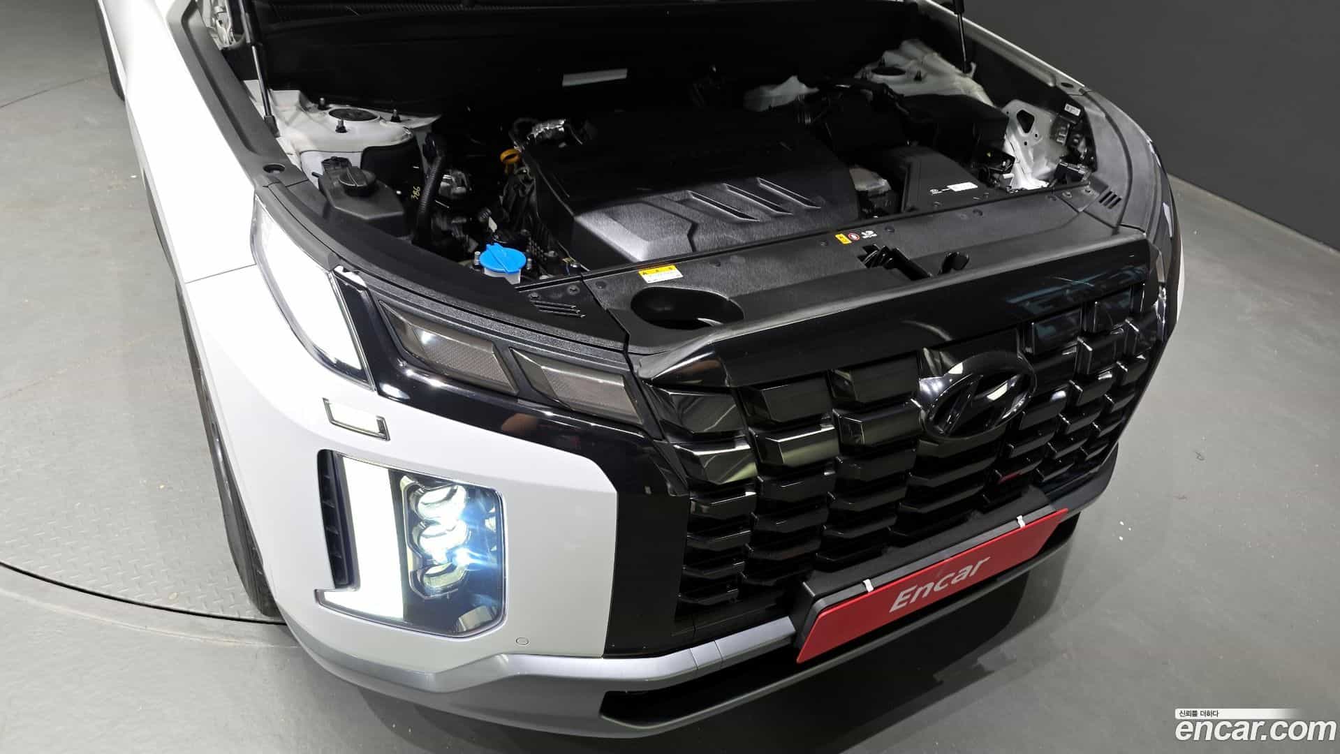 Palisade Hyundai 2023.2-INNER-006