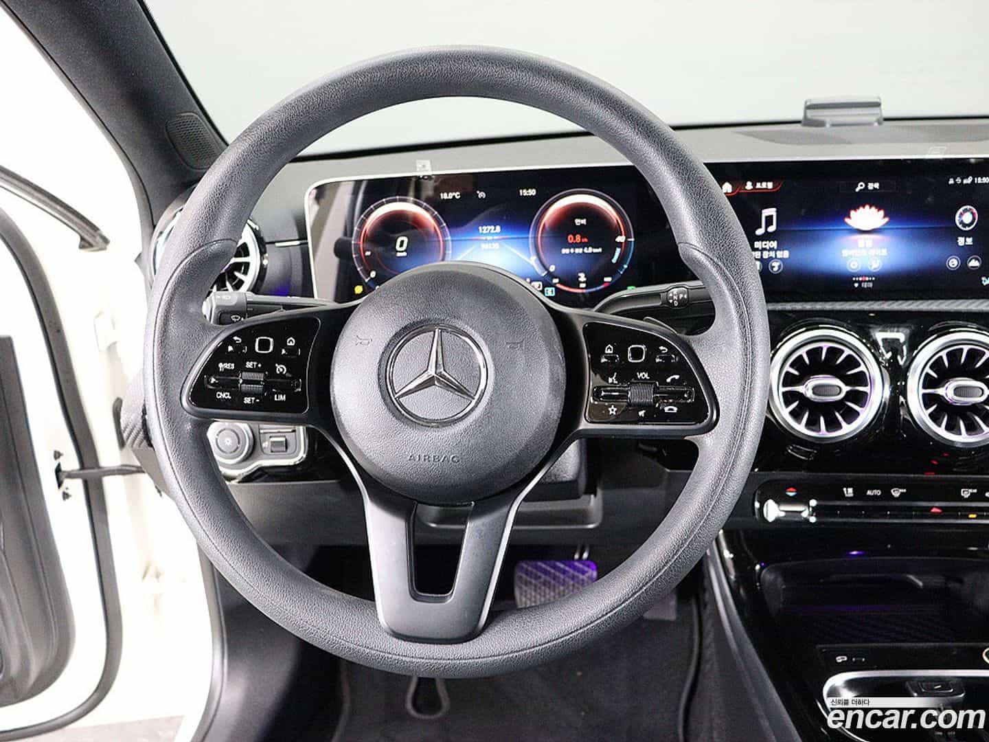 A-Class Mercedes-Benz 2020.8-INNER-009