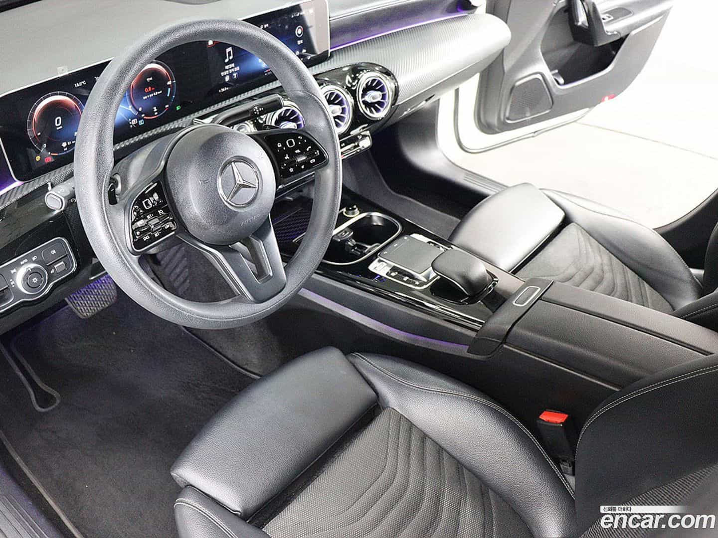 A-Class Mercedes-Benz 2020.8-OPTION-019