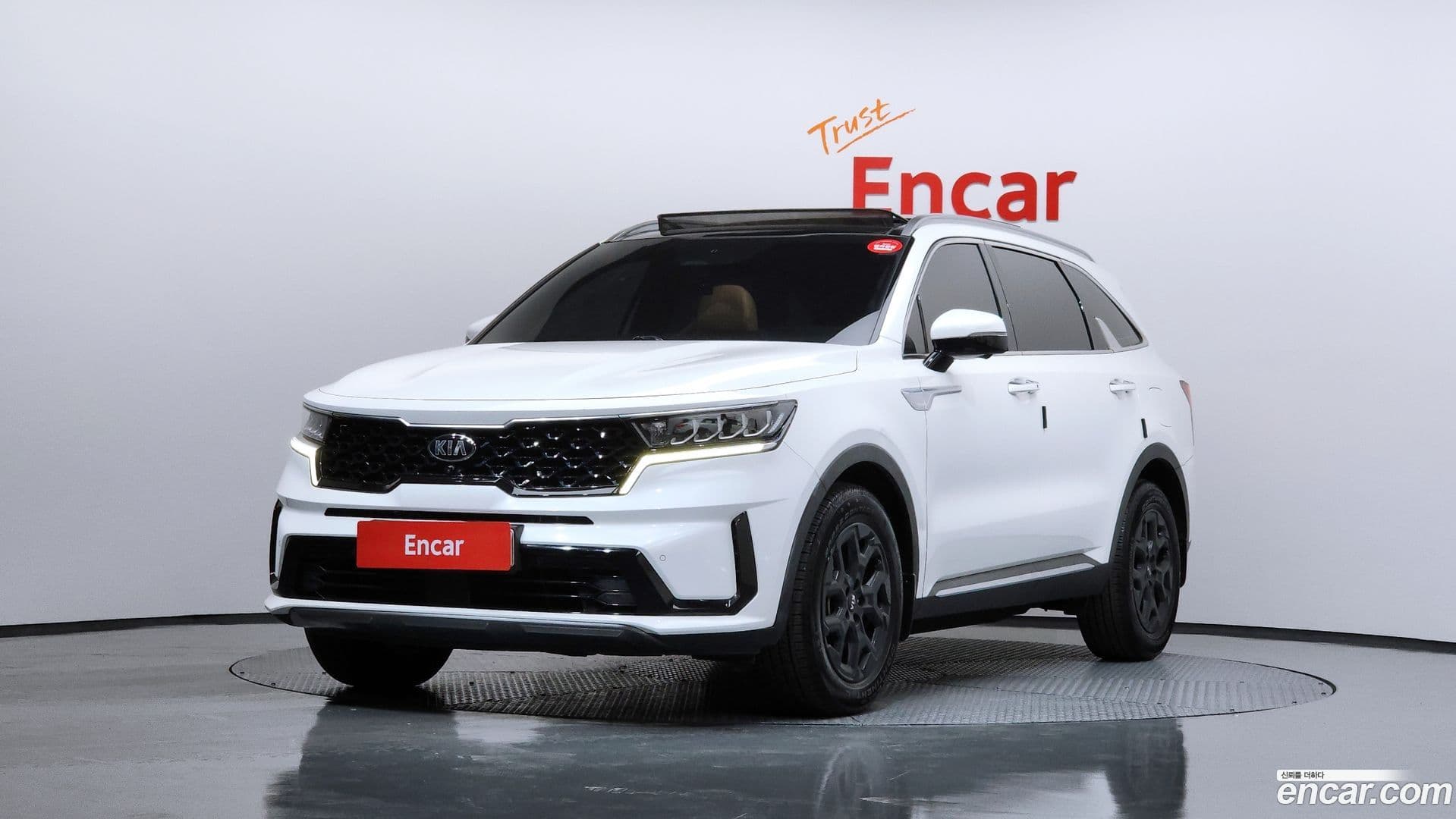 Main__Slider__Photo:Sorento Kia 2021.2-0