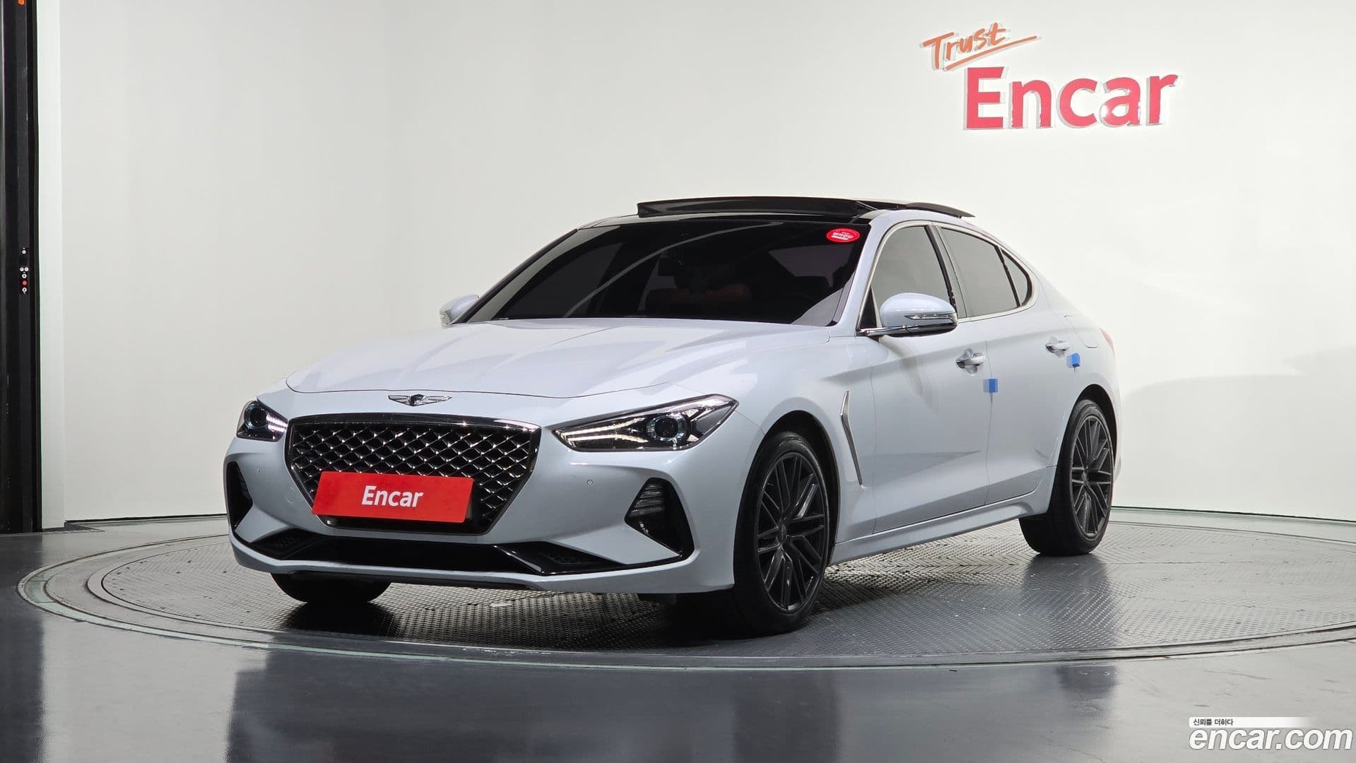 Main__Slider__Photo:G70 Genesis 2018.0-0