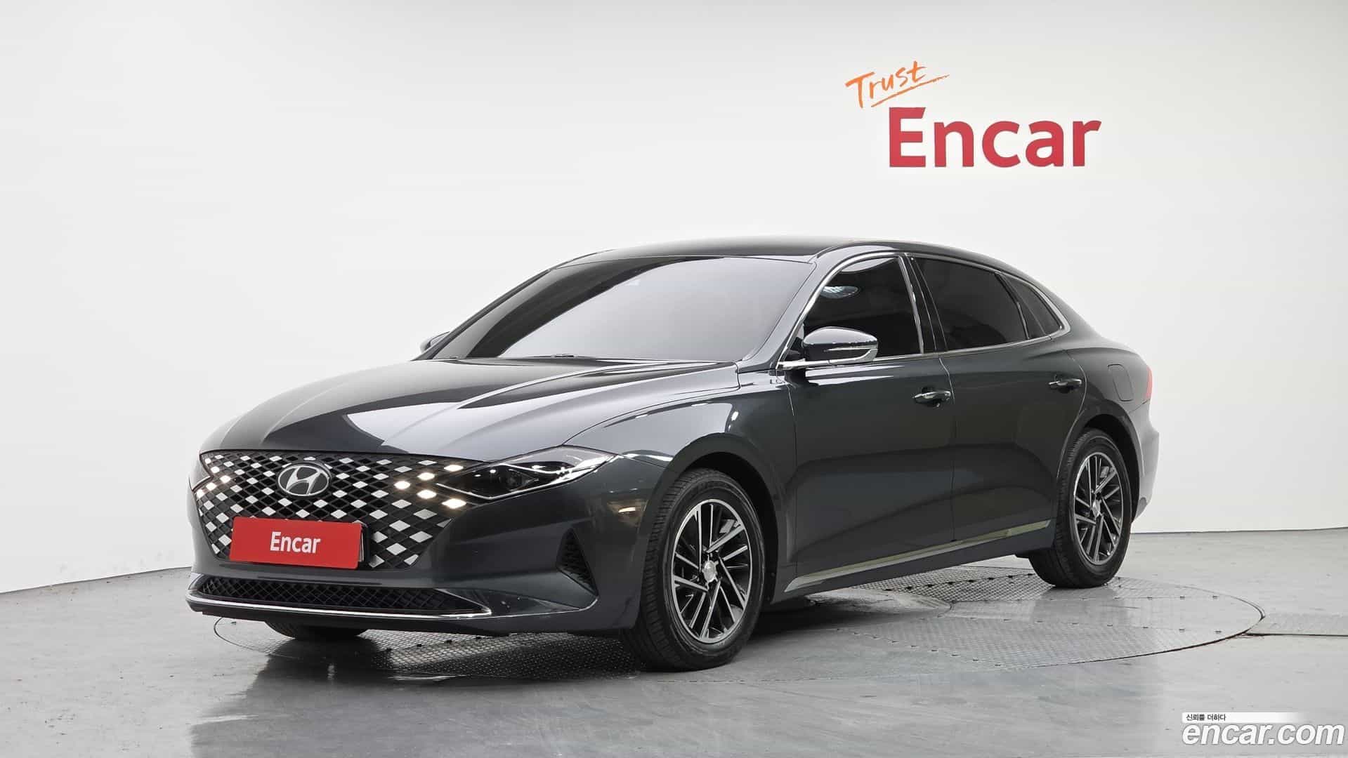 Grandeur Hyundai 2021.10-OUTER-001