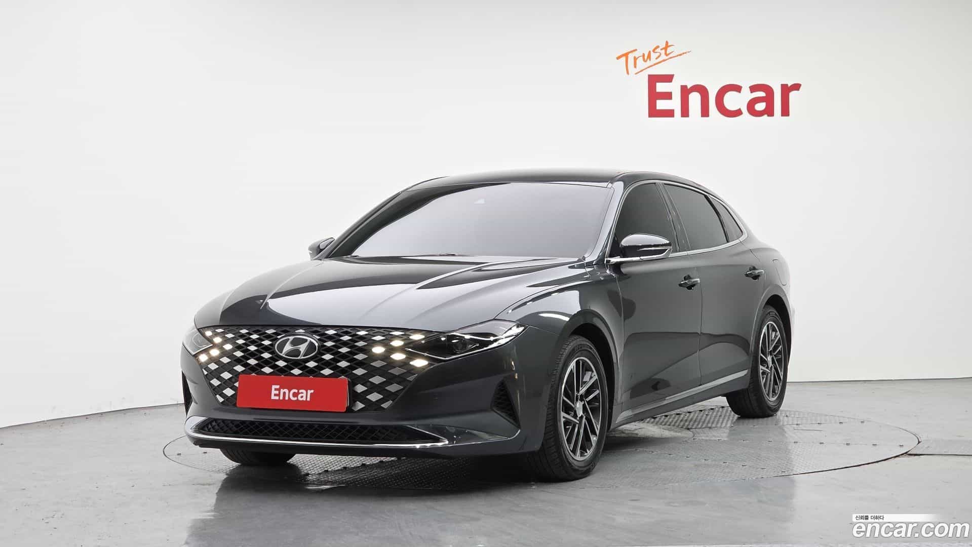 Grandeur Hyundai 2021.10-OUTER-003