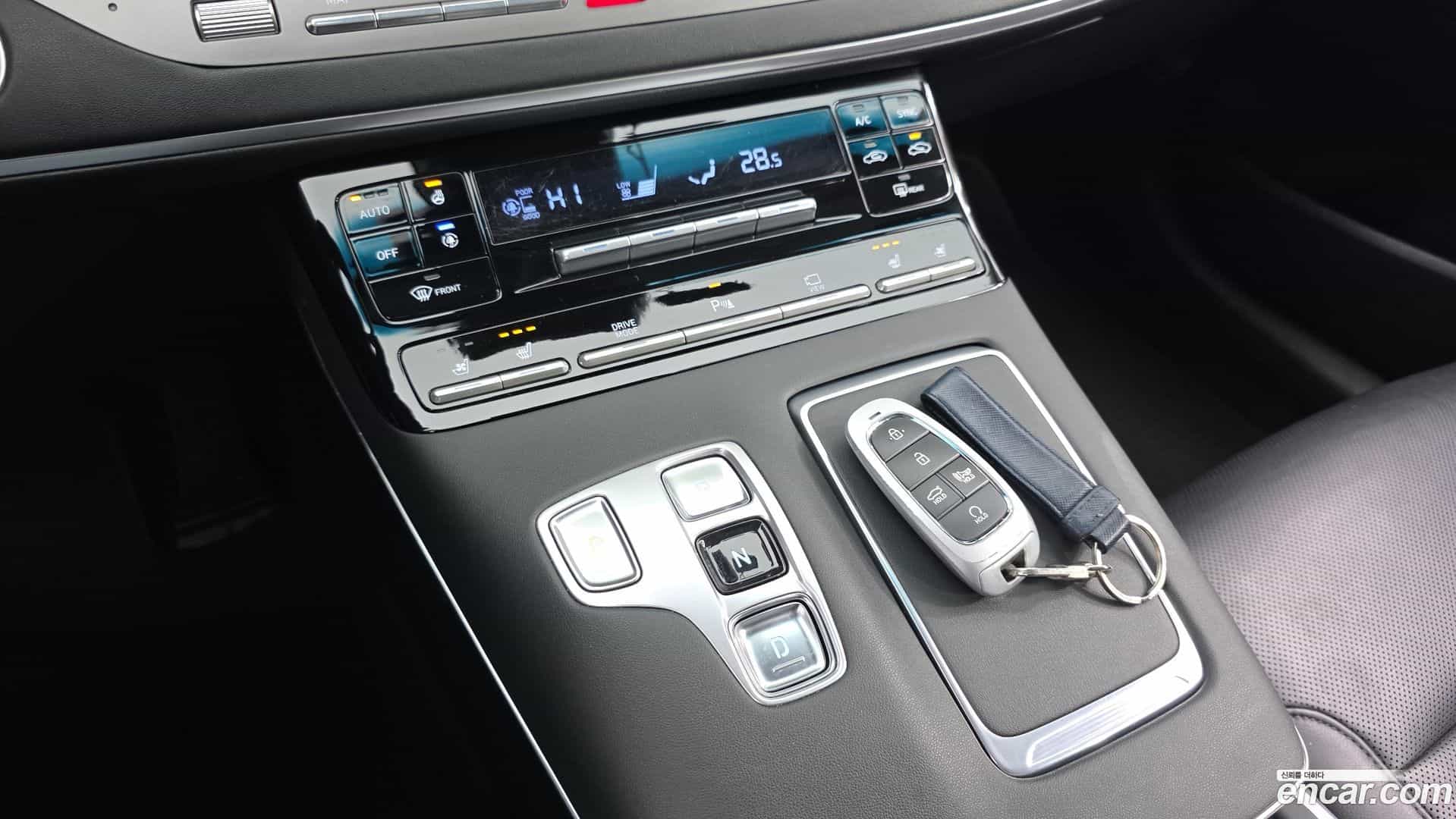 Grandeur Hyundai 2021.10-INNER-009