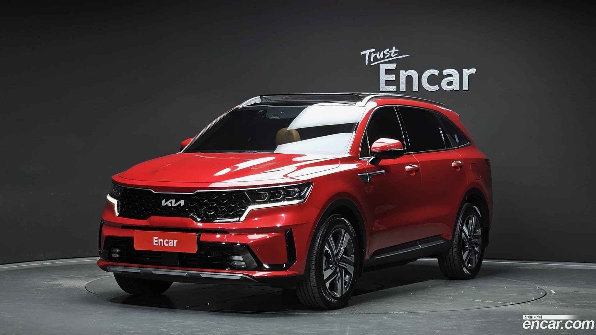 Main__Slider__Photo:Sorento Kia 2021.6-0