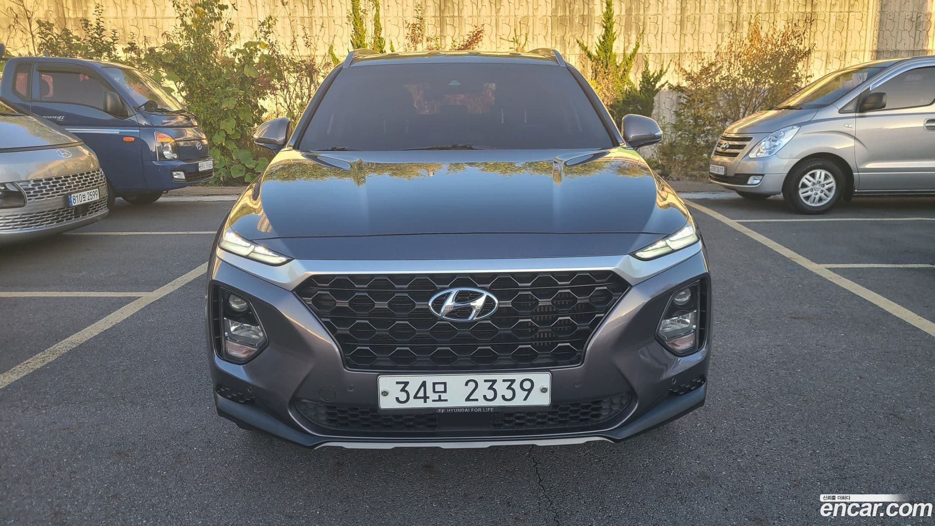 Main__Slider__Photo:Santafe Hyundai 2019.3-0