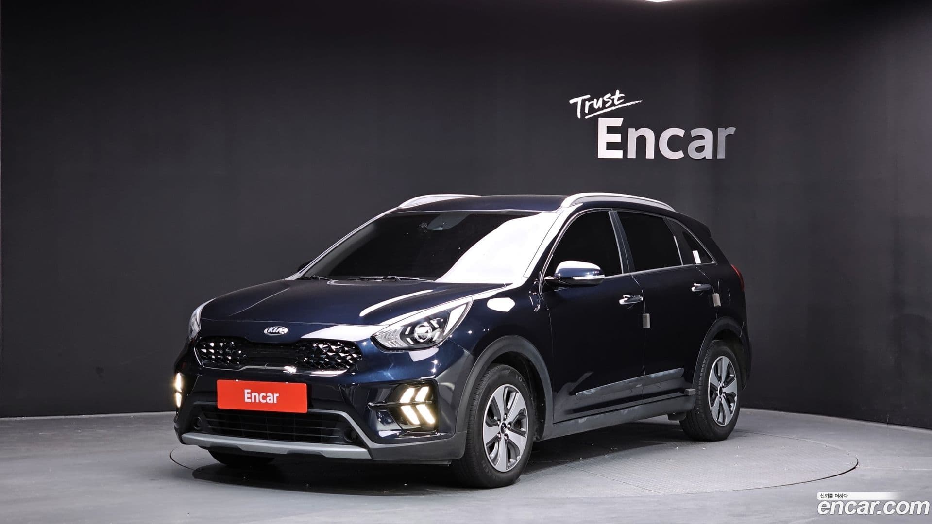 Main__Slider__Photo:Niro Kia 2019.7-0