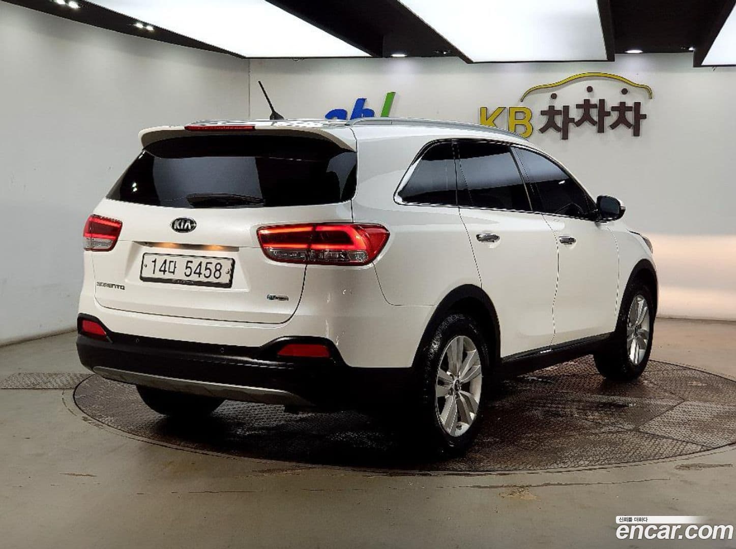 Main__Slider__Photo:Sorento Kia 2014.9-0