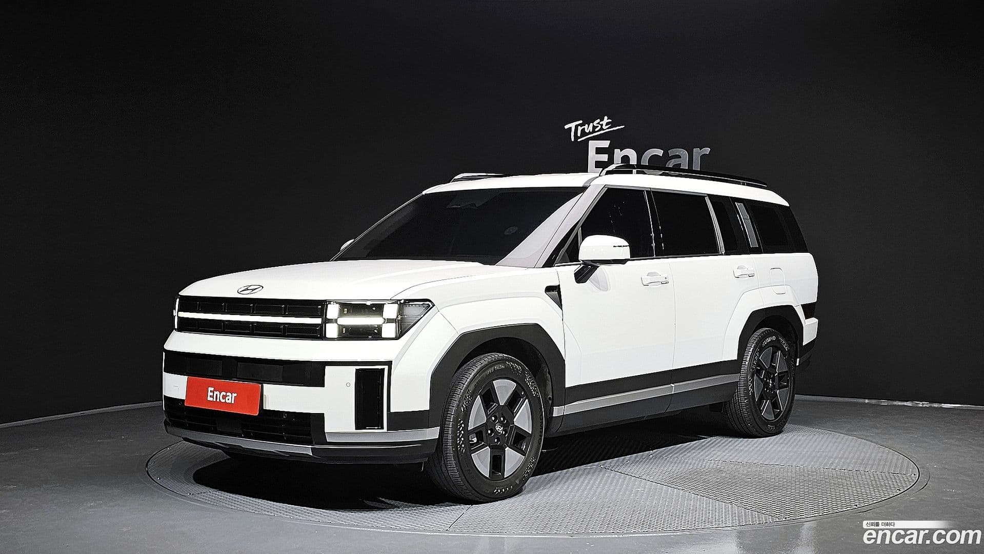 Main__Slider__Photo:Santafe Hyundai 2024.1-0