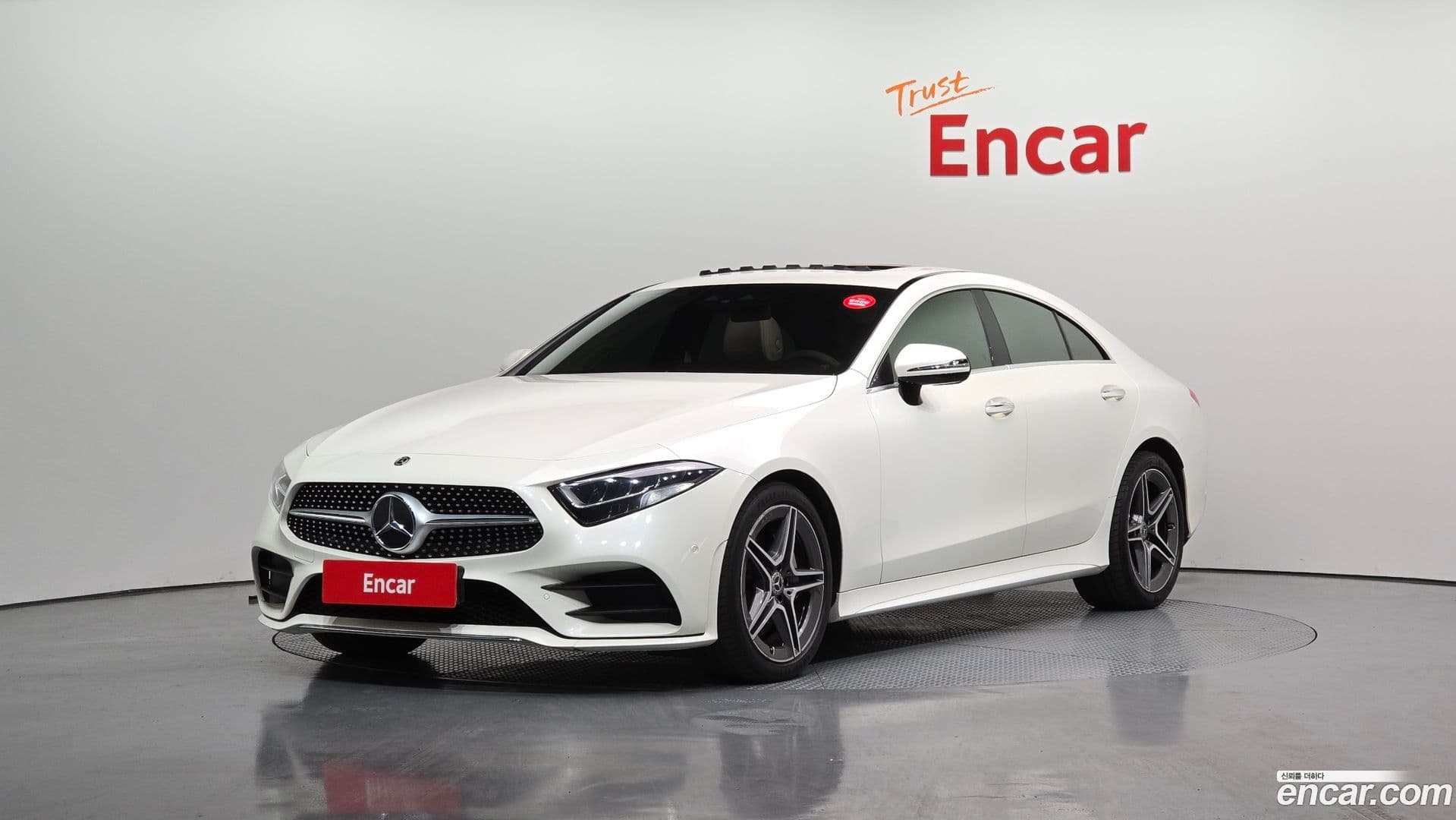 Main__Slider__Photo:CLS-Class Mercedes-Benz 2019.11-0