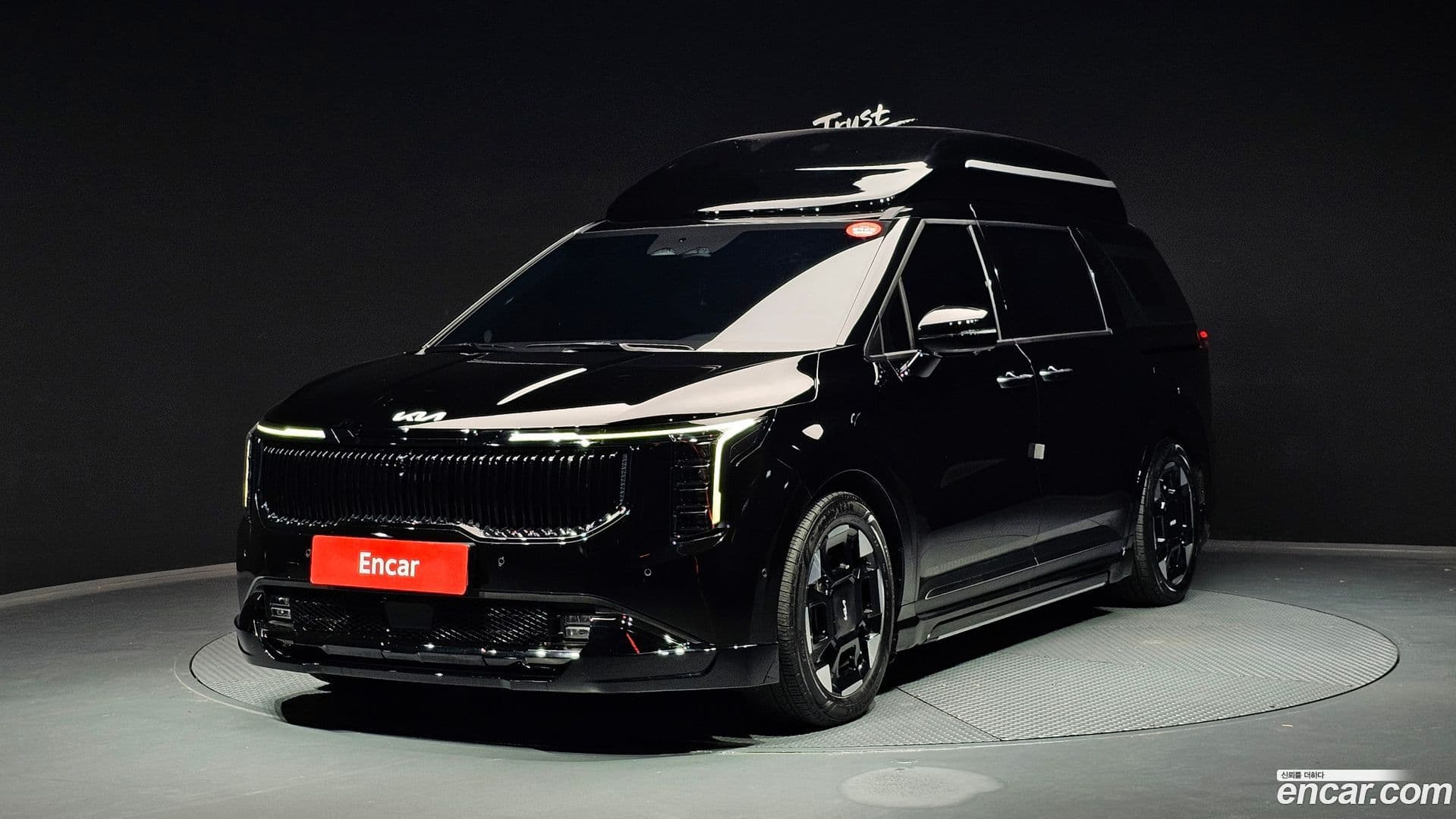 Main__Slider__Photo:Canival Kia 2024.10-0