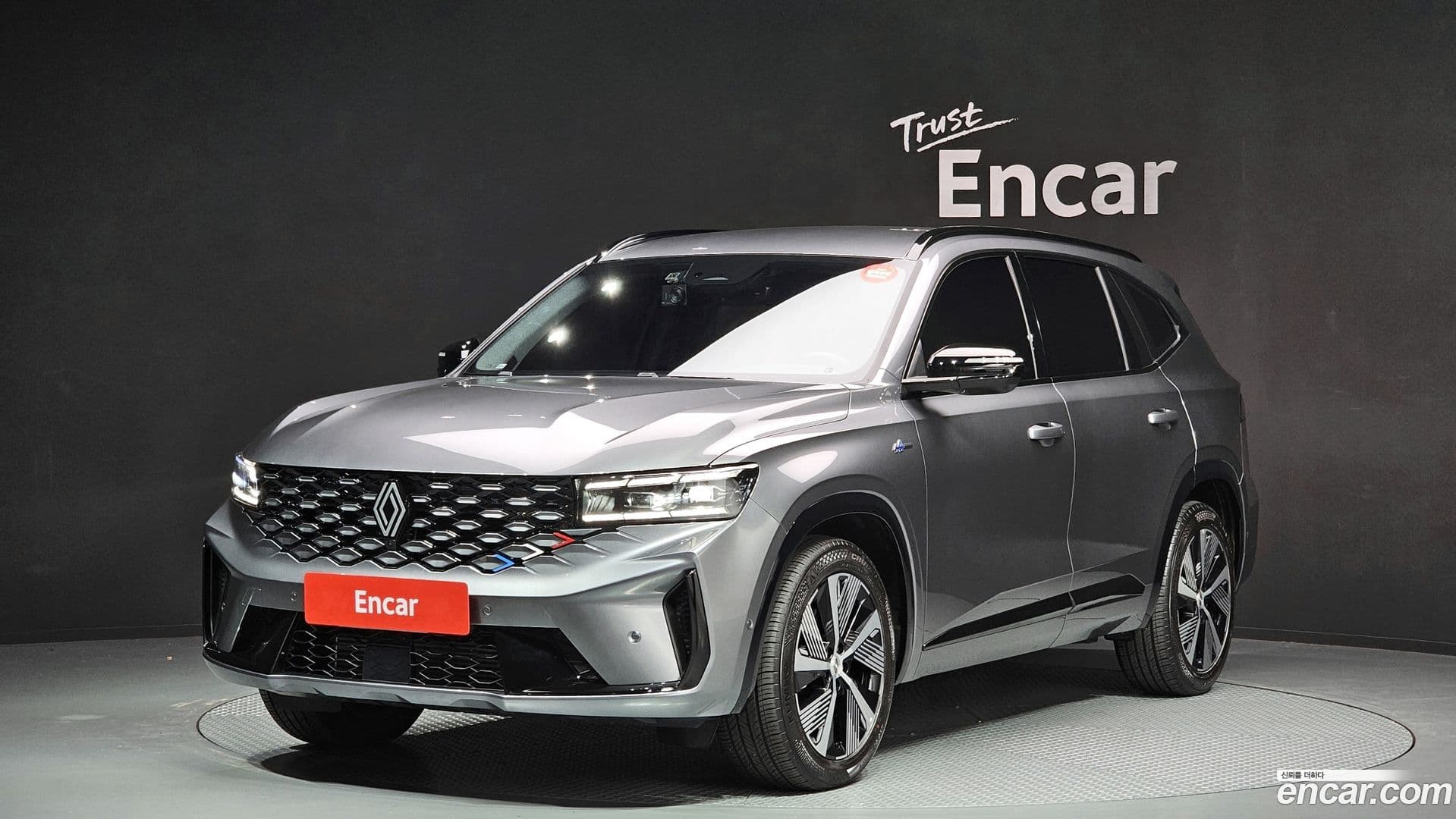 Main__Slider__Photo:Grand Koleos Renault Korea 2025.4-0