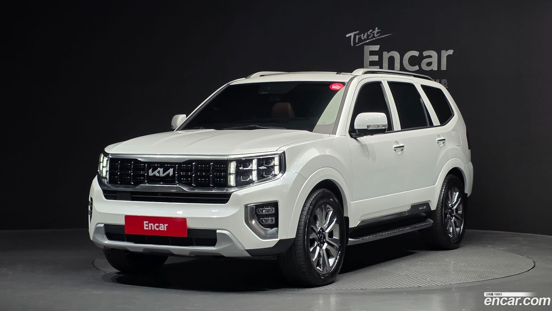 Main__Slider__Photo:Mohave Kia 2022.8-0