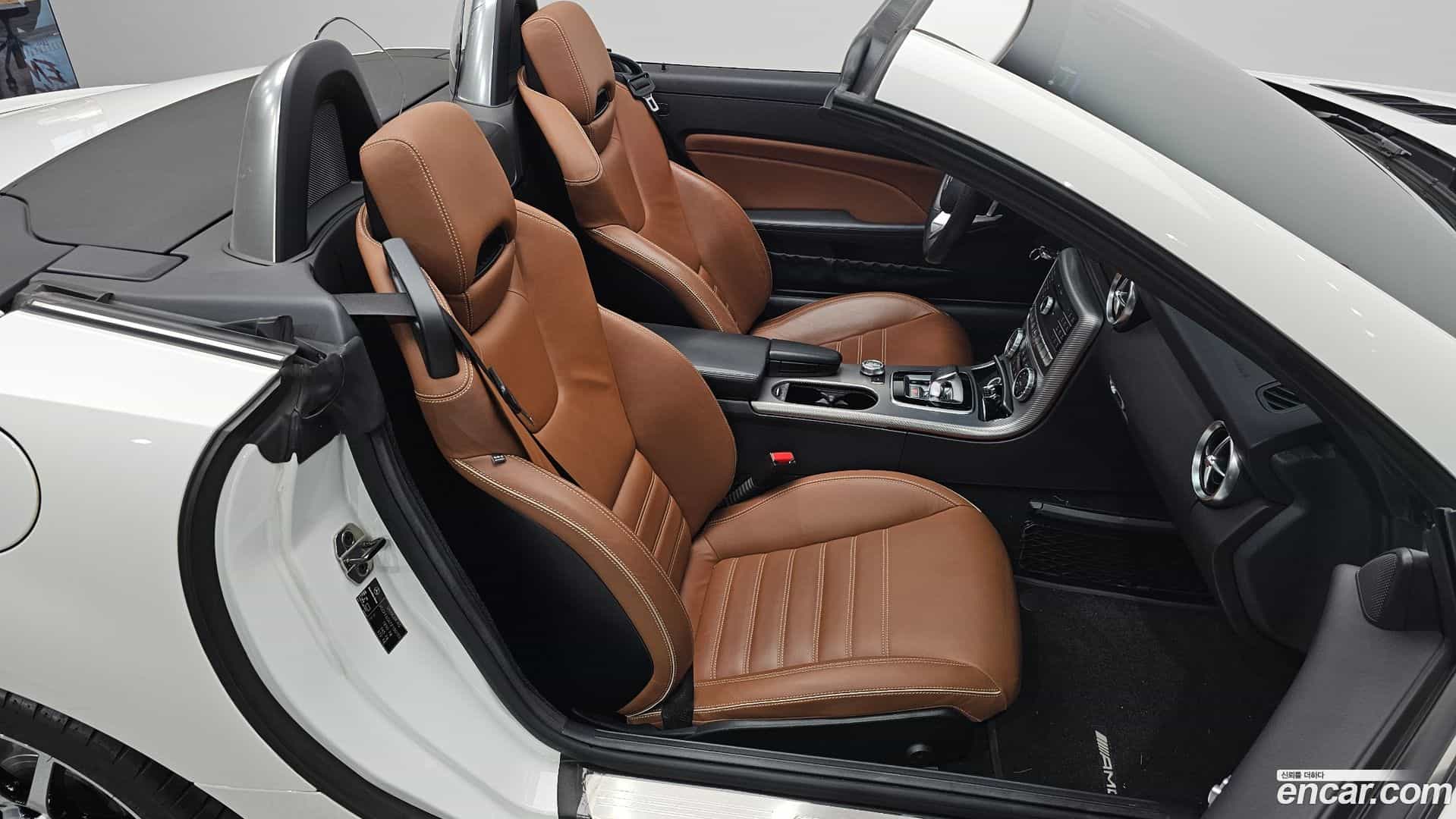 SLC-Class Mercedes-Benz 2017.11-INNER-010