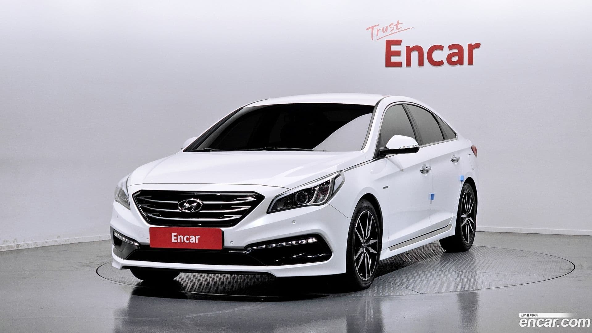 Main__Slider__Photo:Sonata Hyundai 2015.11-0