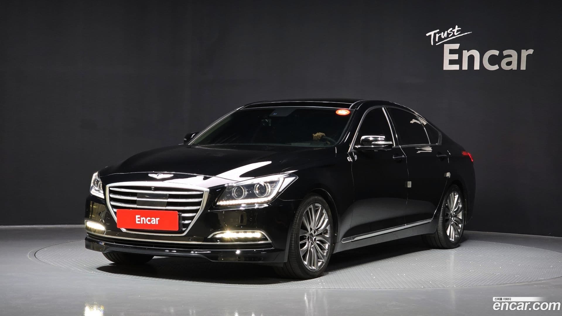 Main__Slider__Photo:Genesis Hyundai 2015.3-0