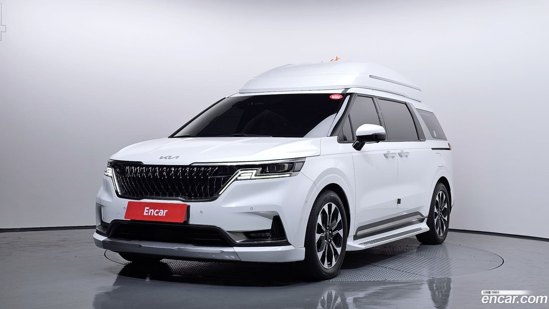 Main__Slider__Photo:Canival Kia 2022.2-0