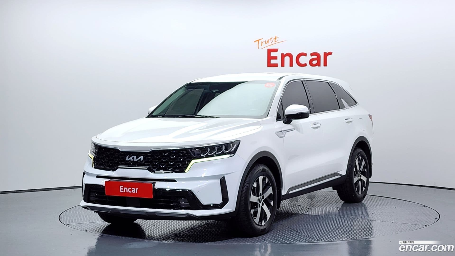 Main__Slider__Photo:Sorento Kia 2022.3-0
