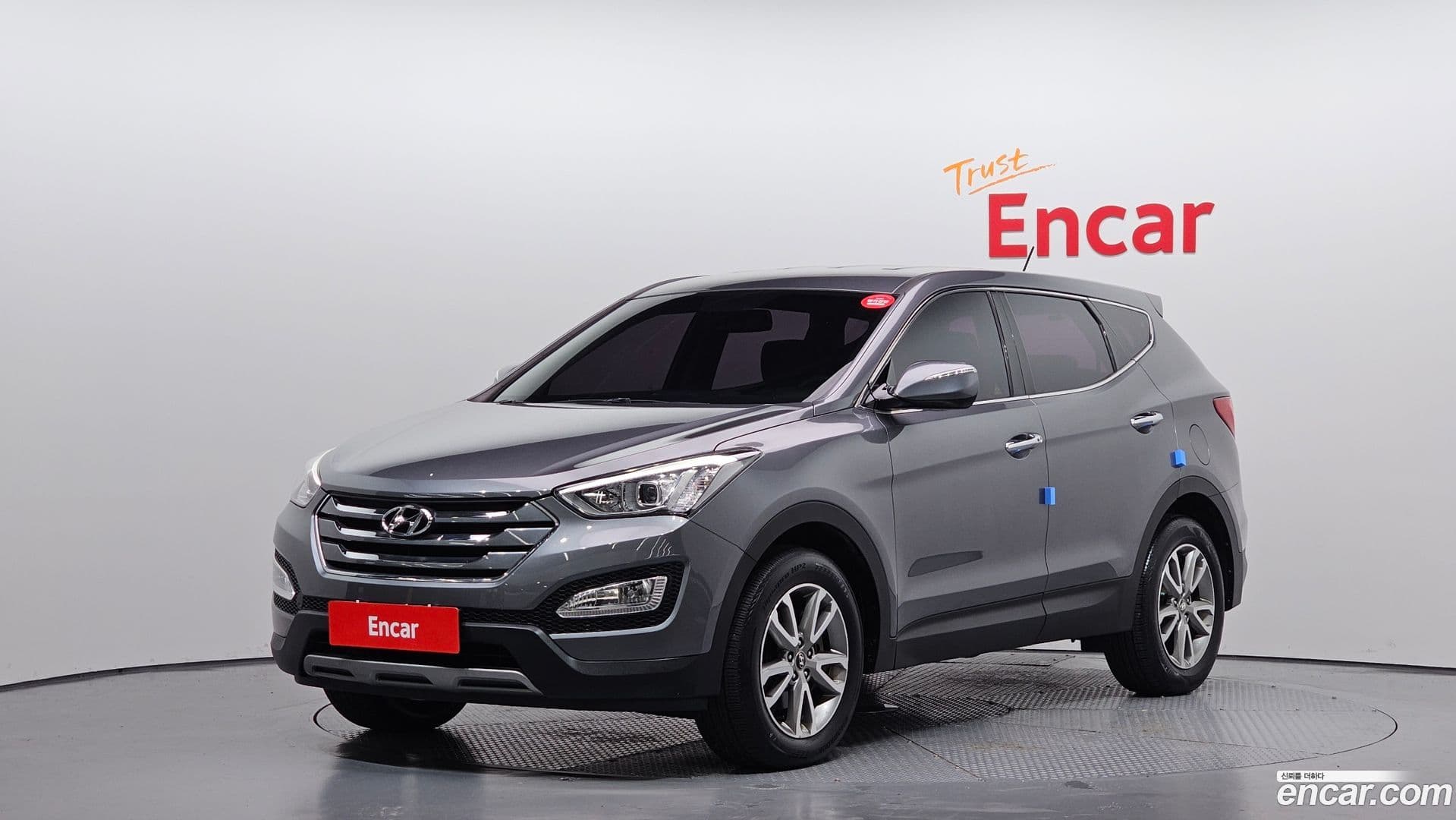 Main__Slider__Photo:Santafe Hyundai 2013.1-0
