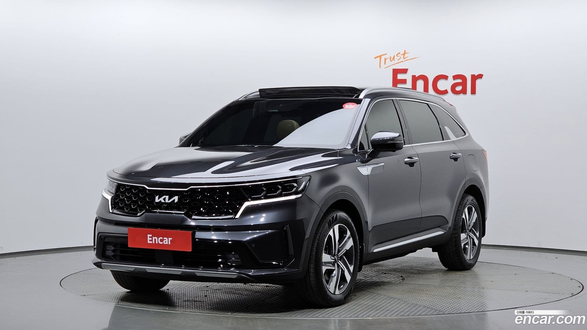 Main__Slider__Photo:Sorento Kia 2023.4-0