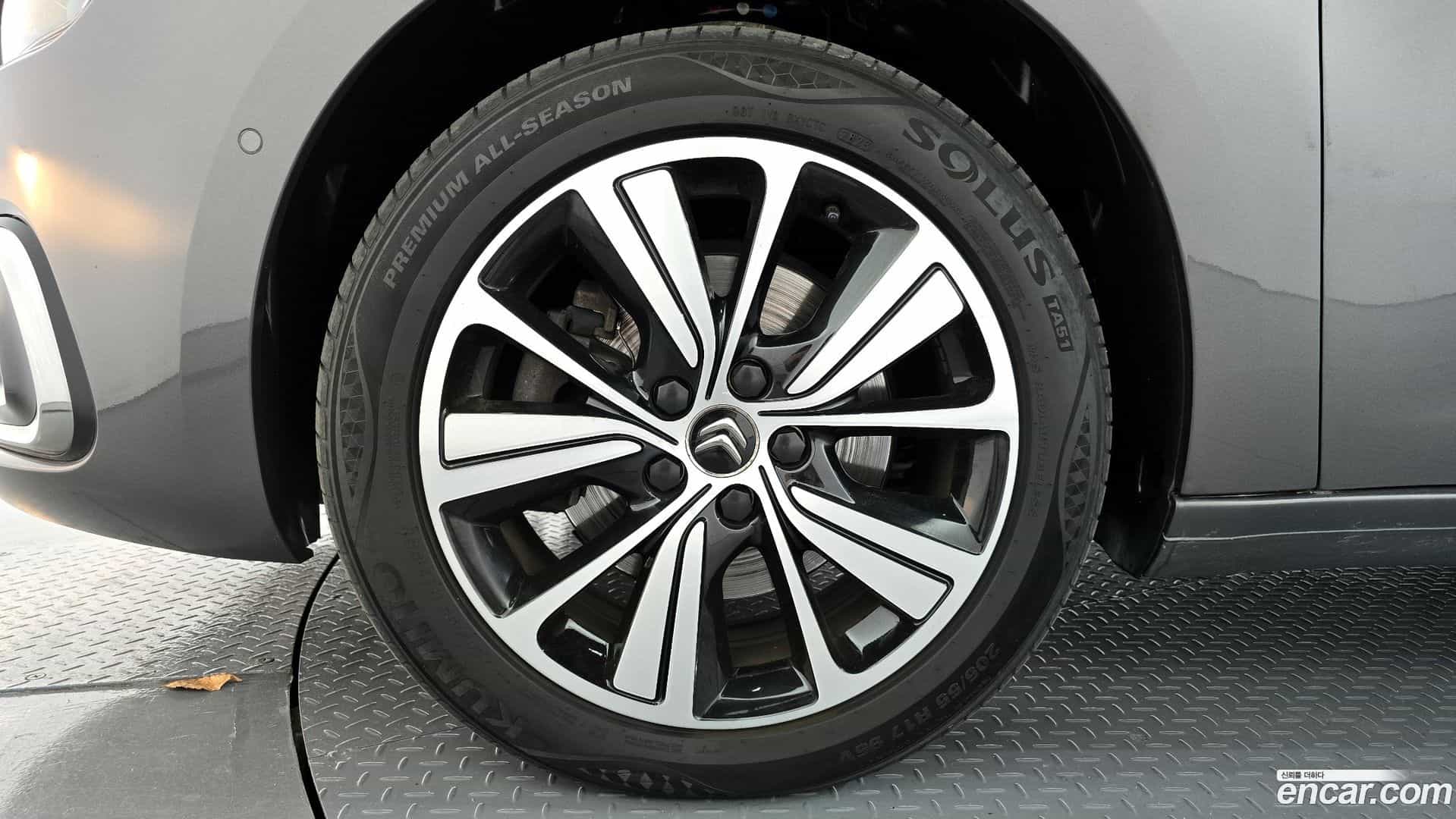 C4 SpaceTourer Citroën / DS 2019.10-OUTER-005