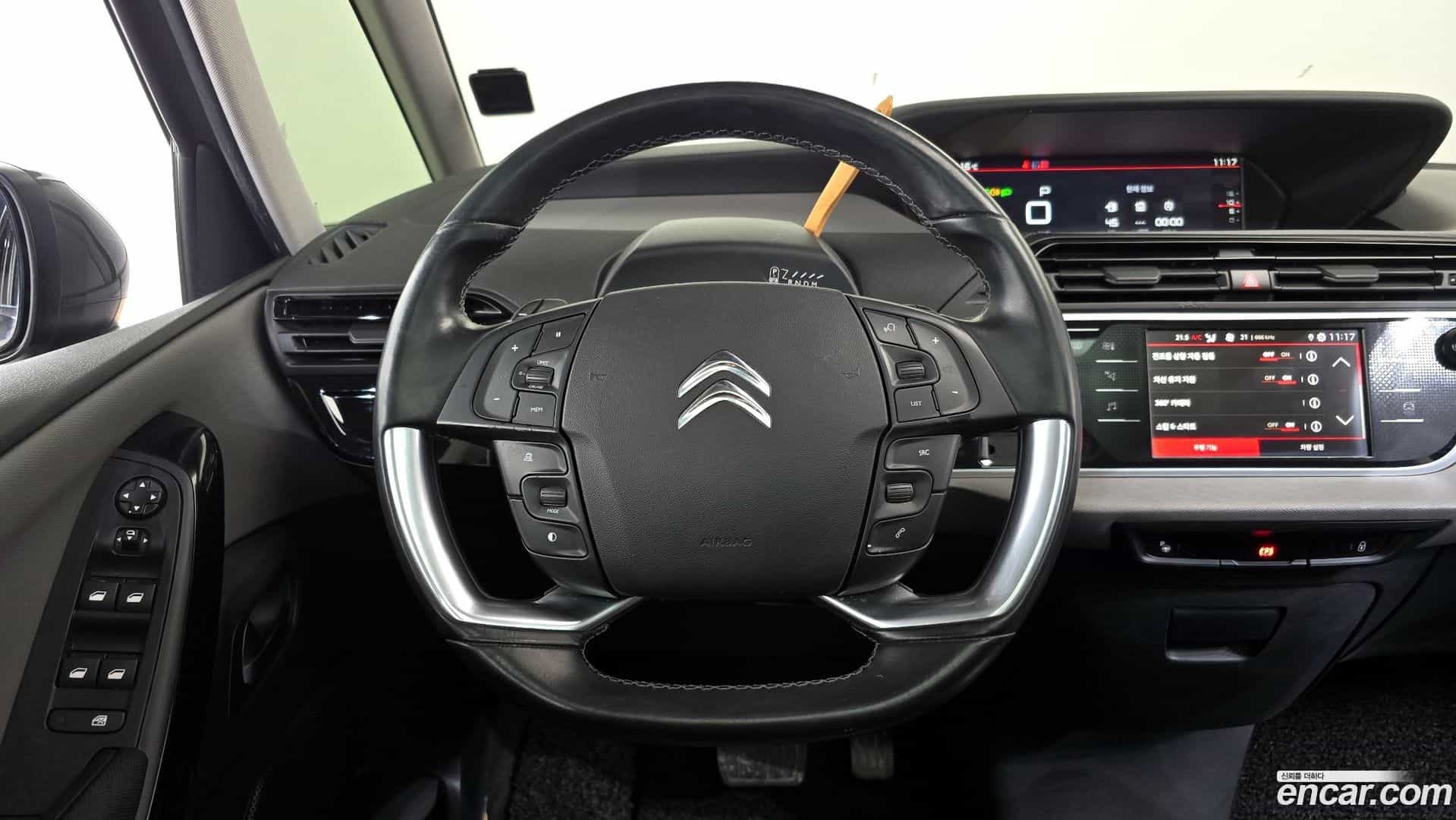 C4 SpaceTourer Citroën / DS 2019.10-OPTION-017