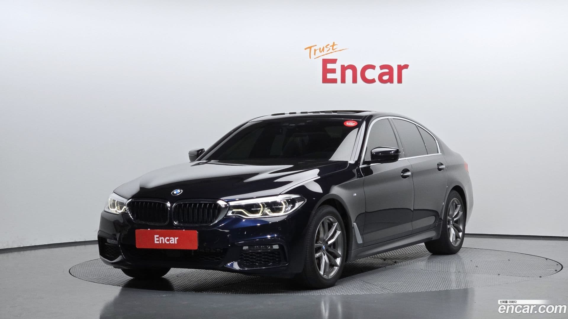 Main__Slider__Photo:5-Series BMW 2018.4-0