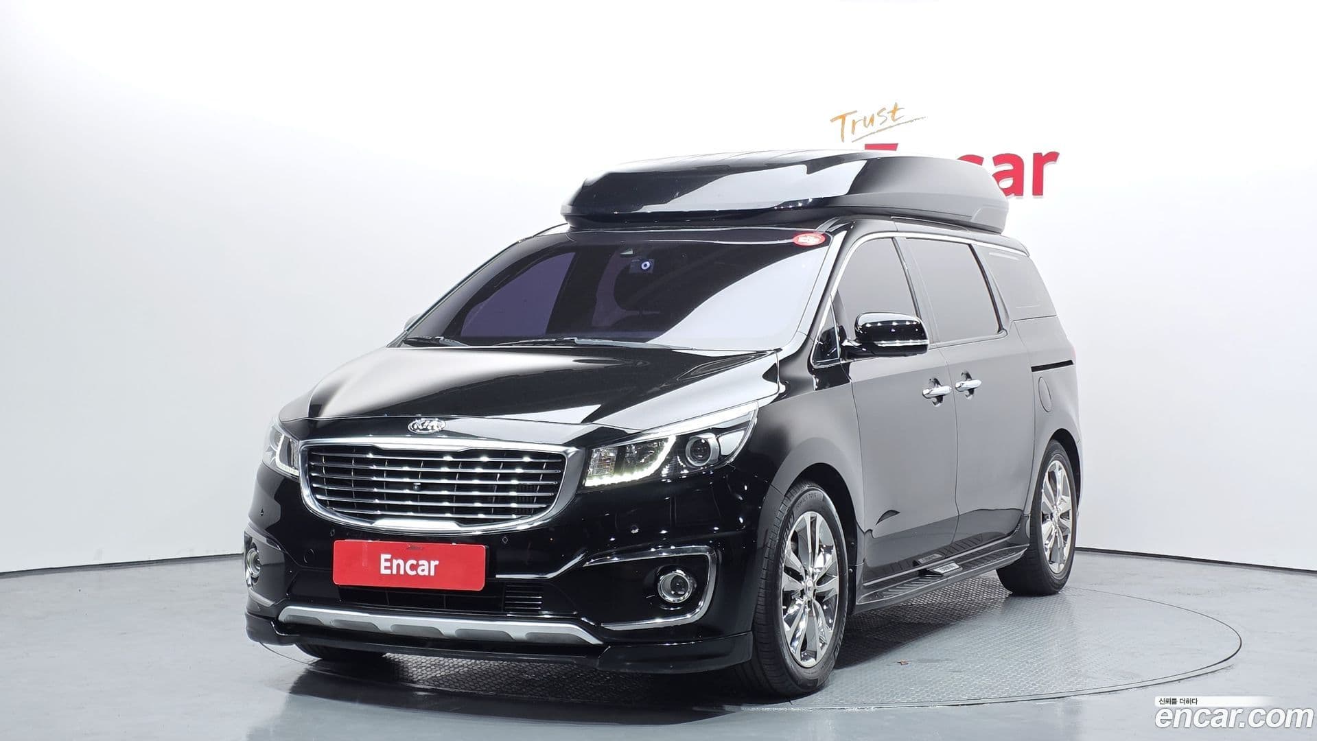 Main__Slider__Photo:Canival Kia 2017.8-0