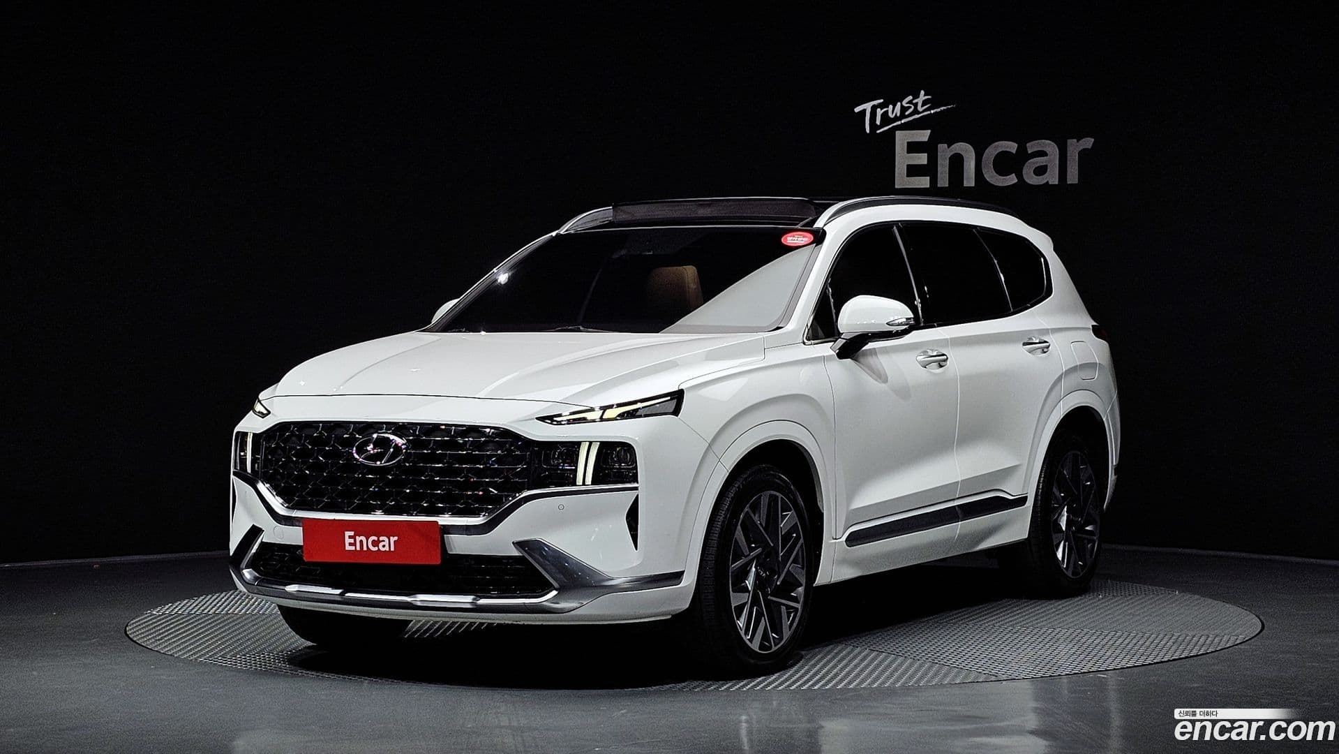 Main__Slider__Photo:Santafe Hyundai 2020.6-0