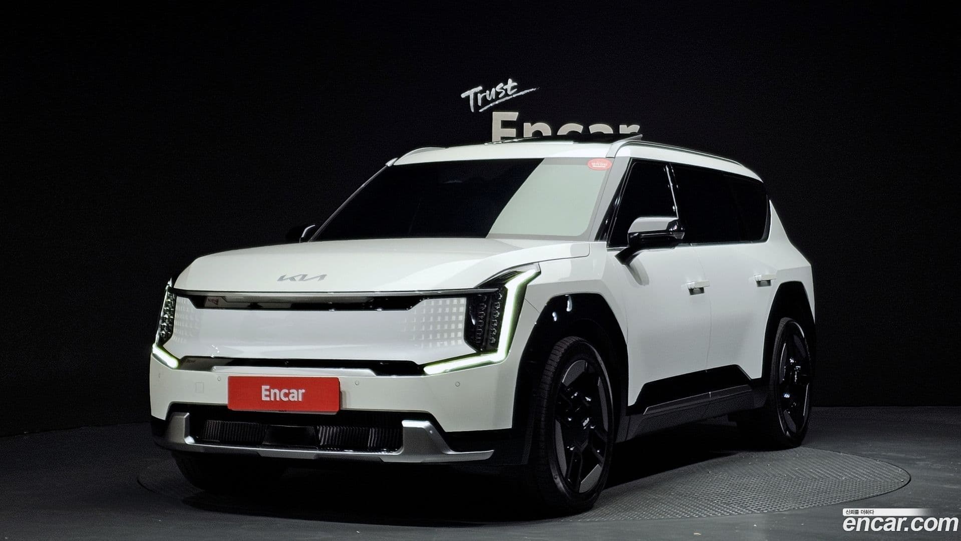 Main__Slider__Photo:EV9 Kia 2023.9-0