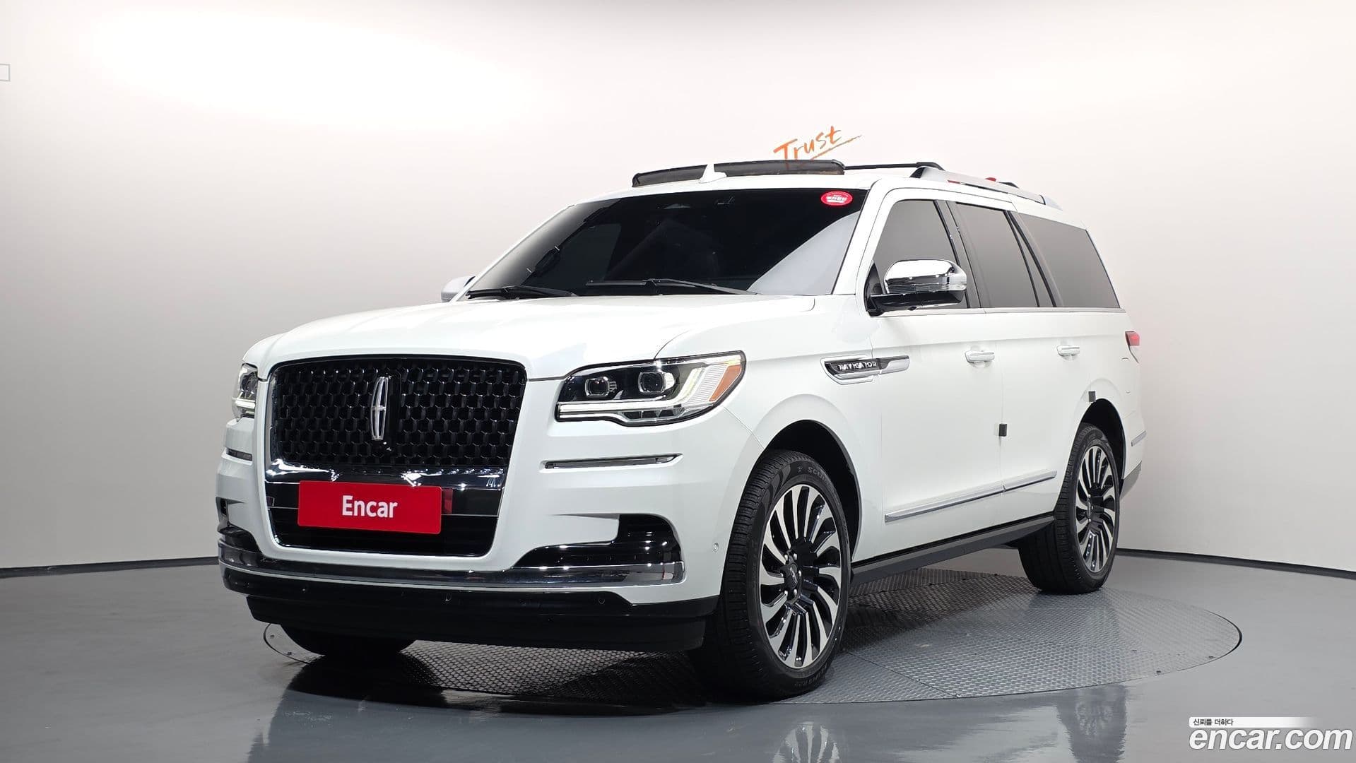 Main__Slider__Photo:Navigator Lincoln 2023.9-0