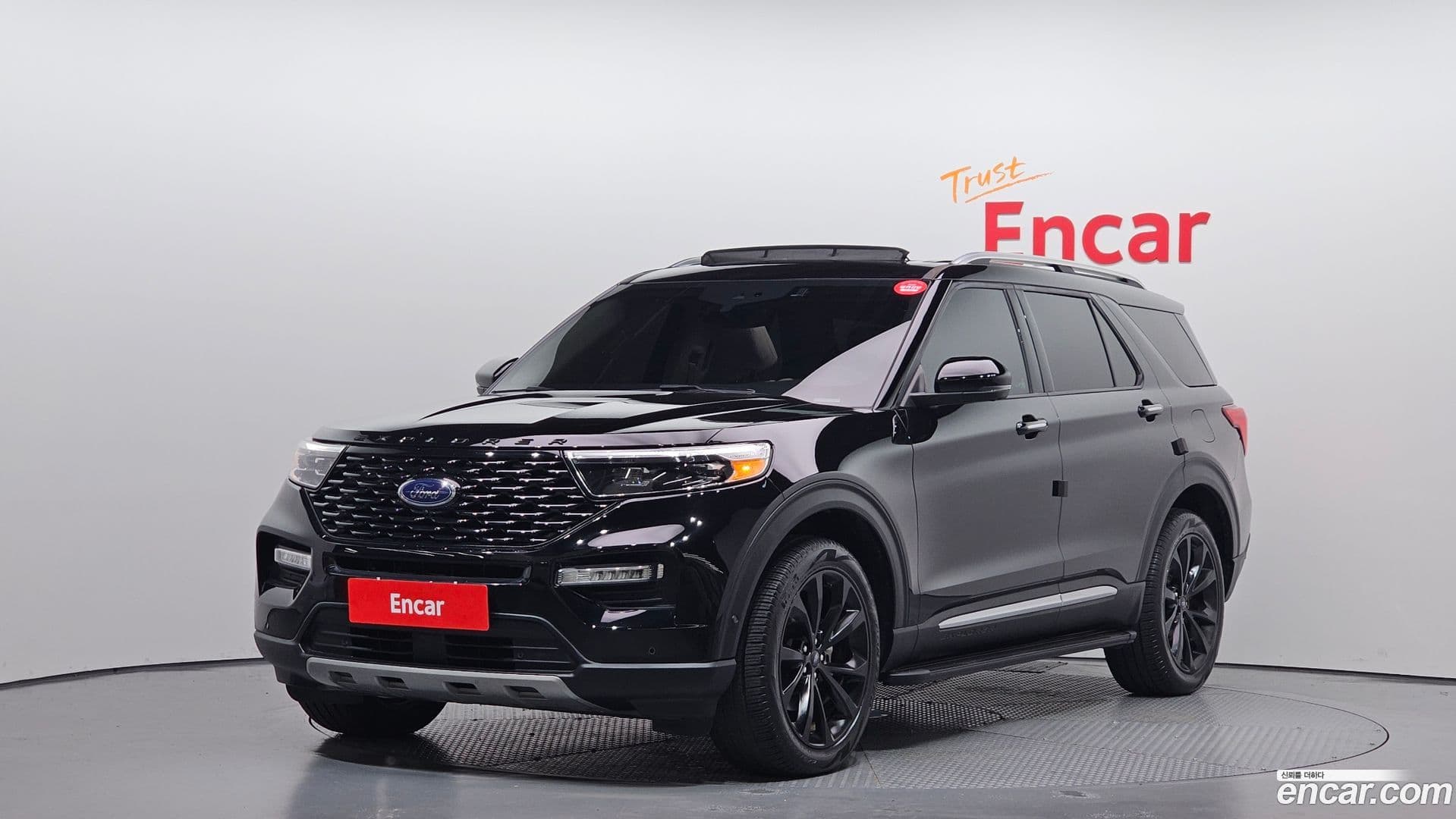 Main__Slider__Photo:Explorer Ford 2022.7-0