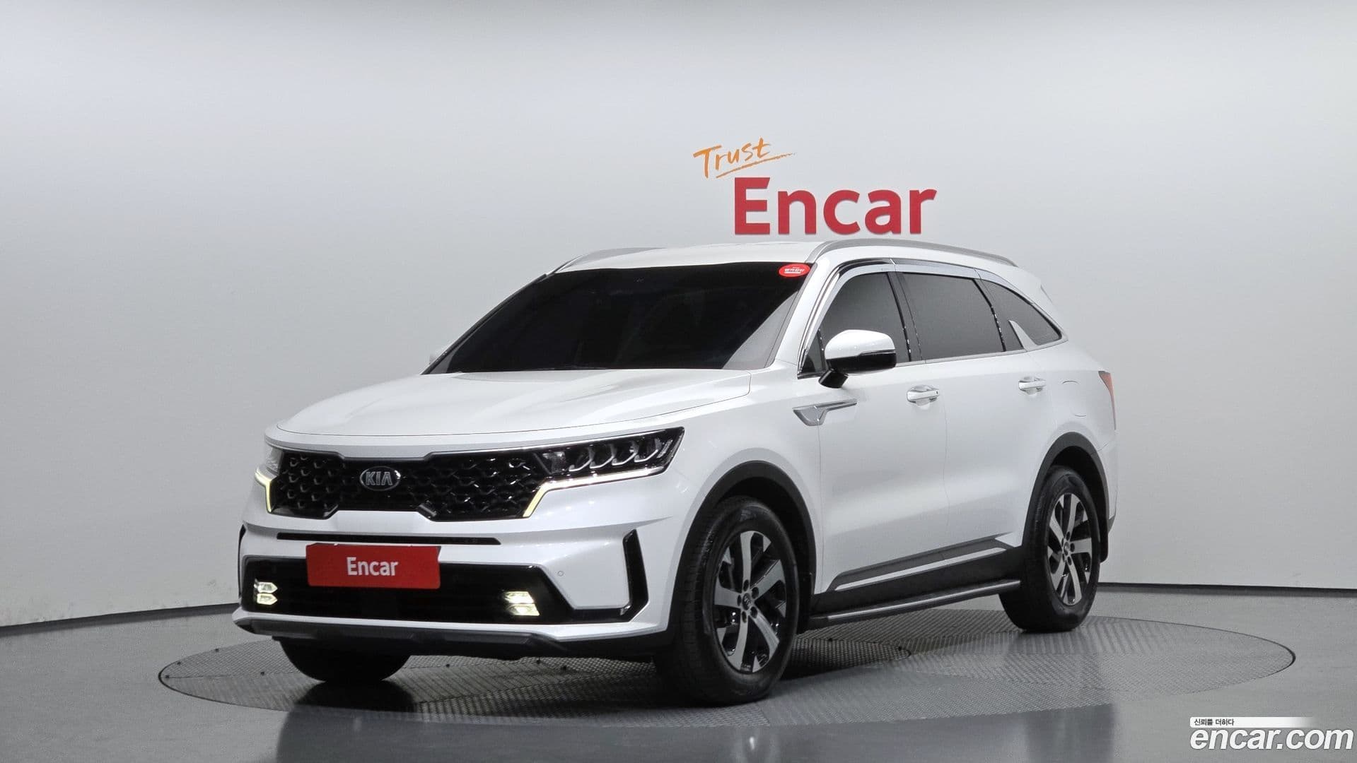 Main__Slider__Photo:Sorento Kia 2020.9-0