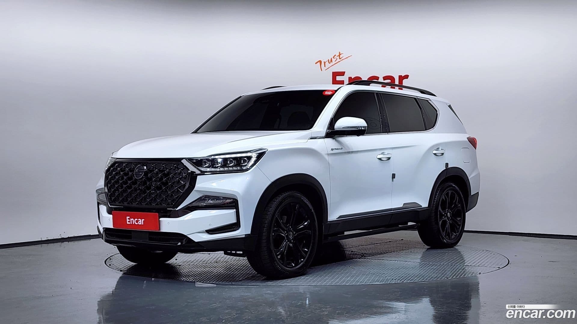 Main__Slider__Photo:Rexton KG Mobility 2021.7-0