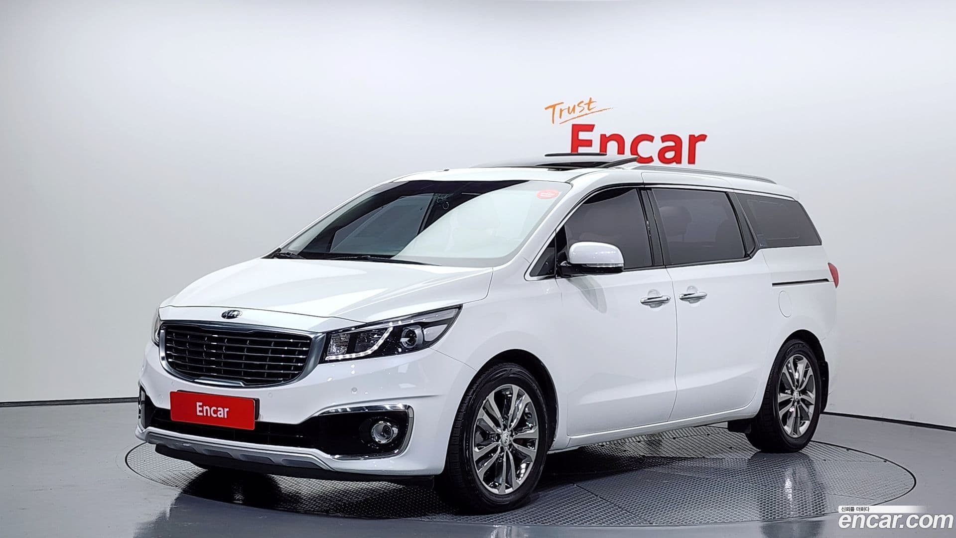 Main__Slider__Photo:Canival Kia 2015.6-0