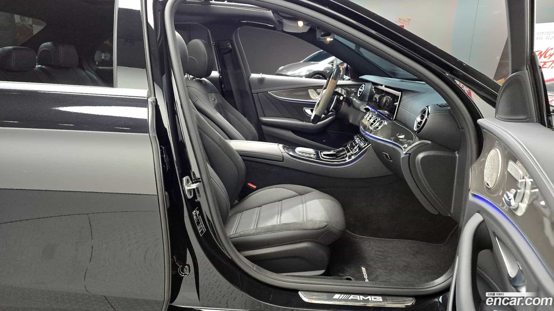 E-Class Mercedes-Benz 2022.9-OPTION-15