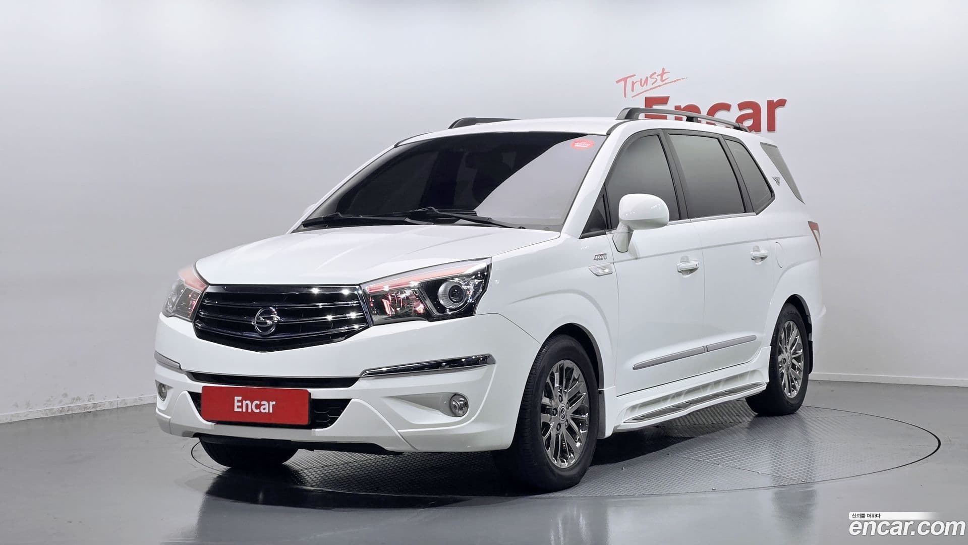 Main__Slider__Photo:KORANDO KG Mobility 2015.8-0