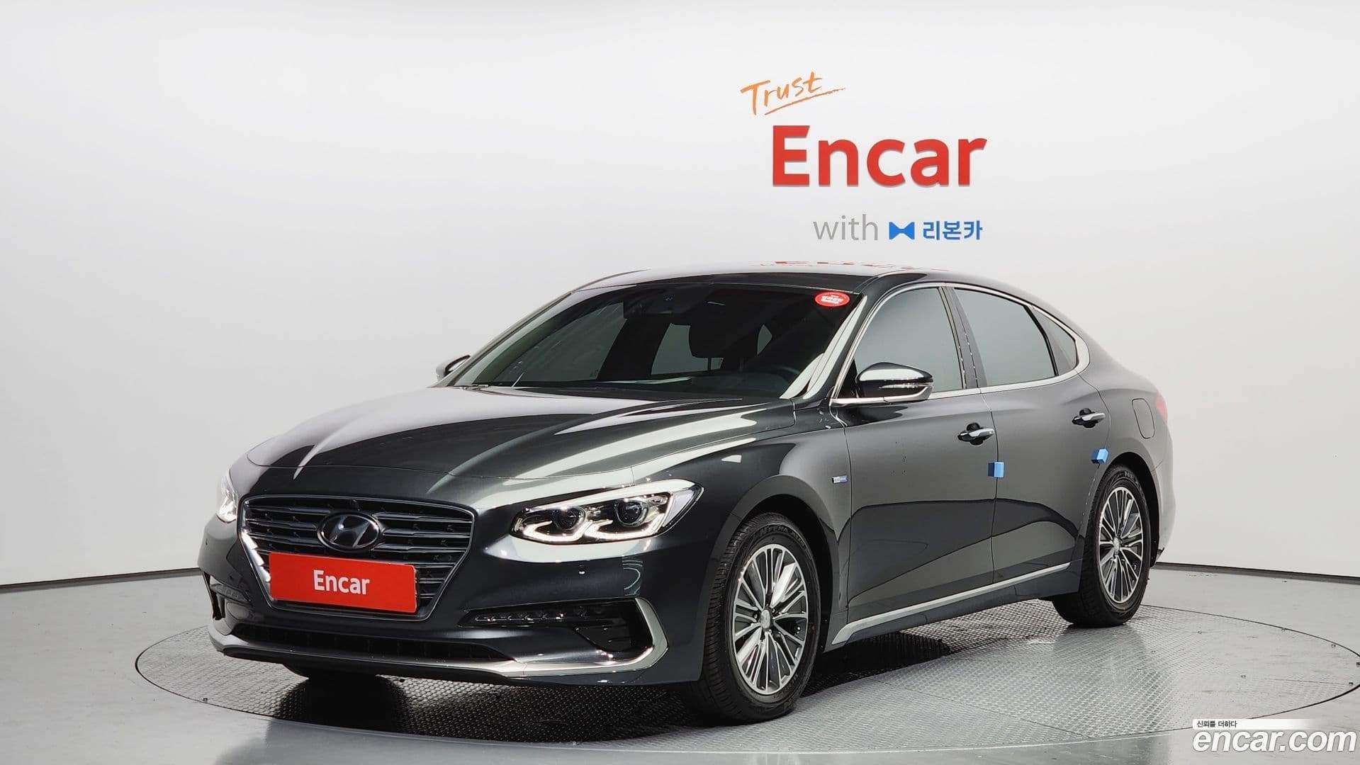 Main__Slider__Photo:Grandeur Hyundai 2019.4-0