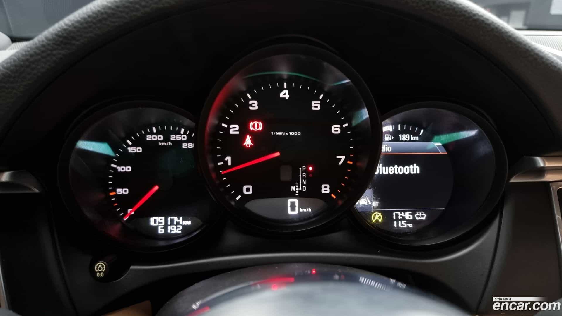 Macan Porsche 2018.6-INNER-8