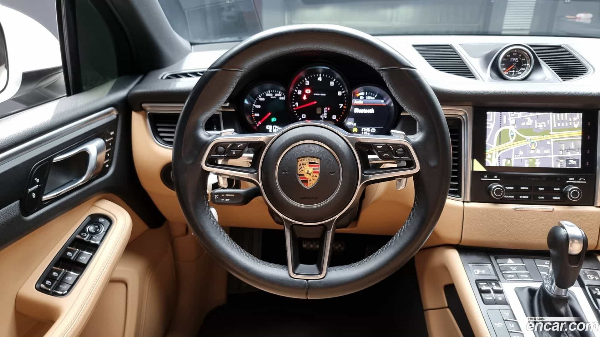 Macan Porsche 2018.6-OPTION-17