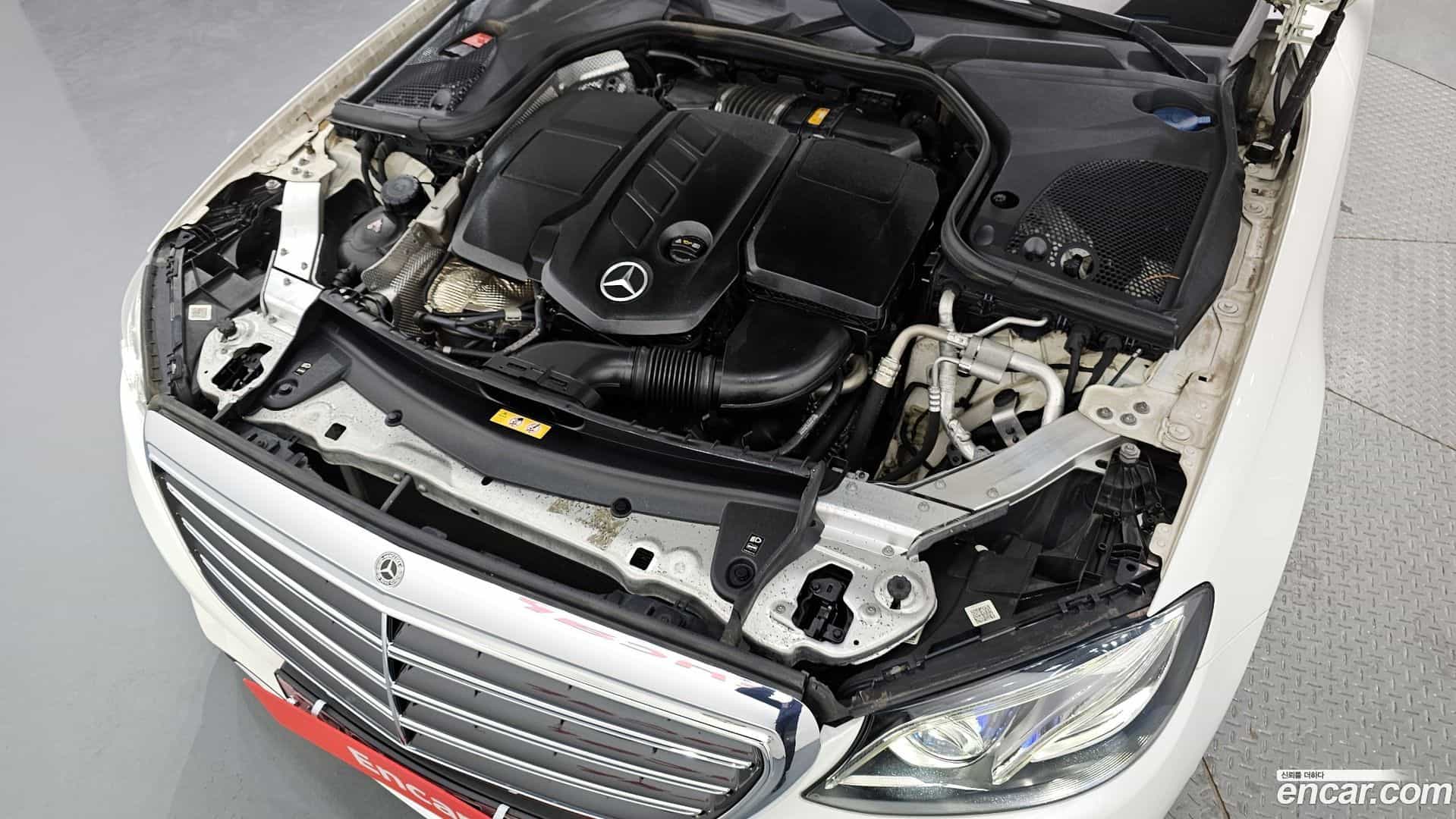 E-Class Mercedes-Benz 2019.10-INNER-6