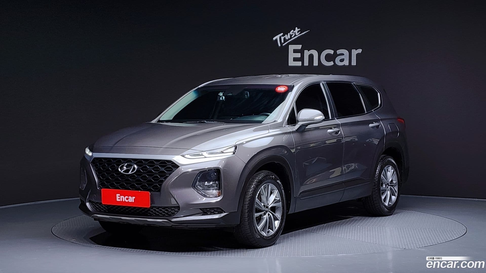 Main__Slider__Photo:Santafe Hyundai 2019.1-0