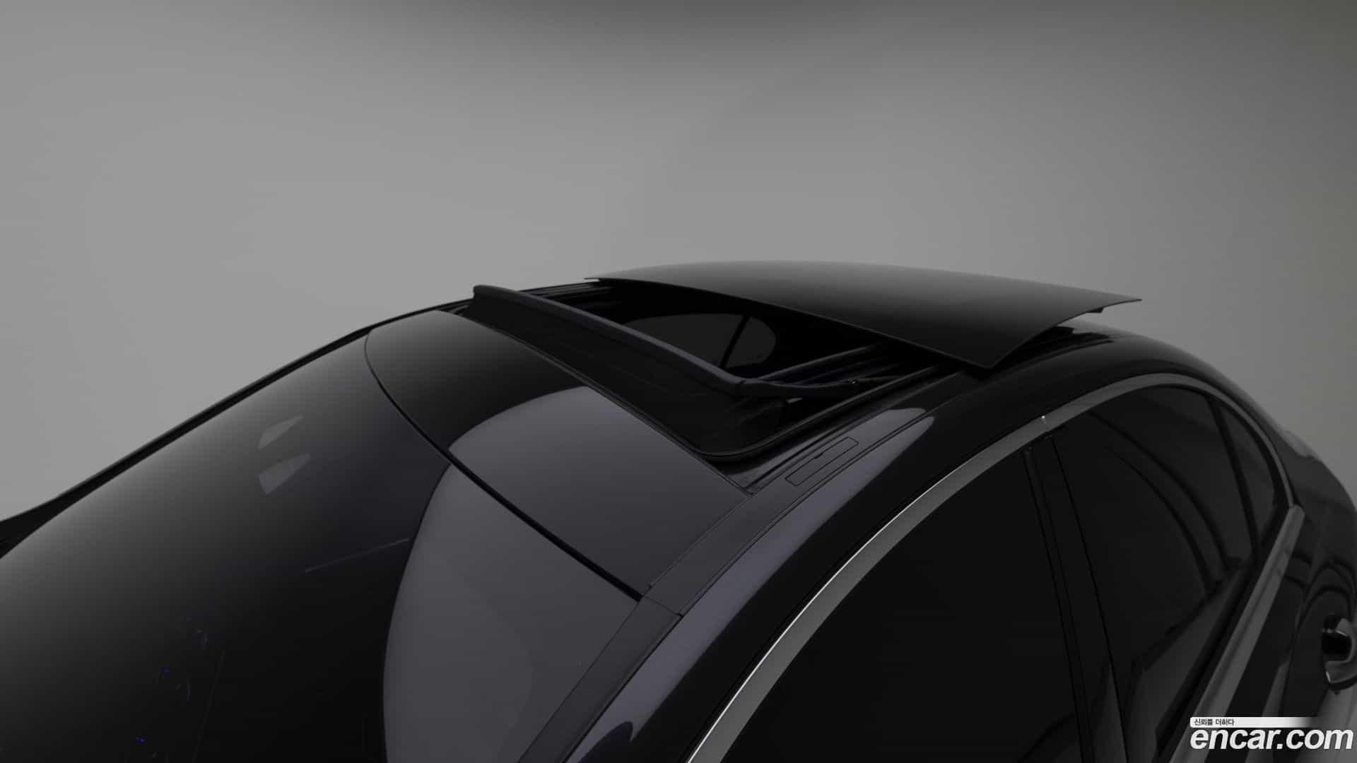 C-Class Mercedes-Benz 2023.8-OPTION-016