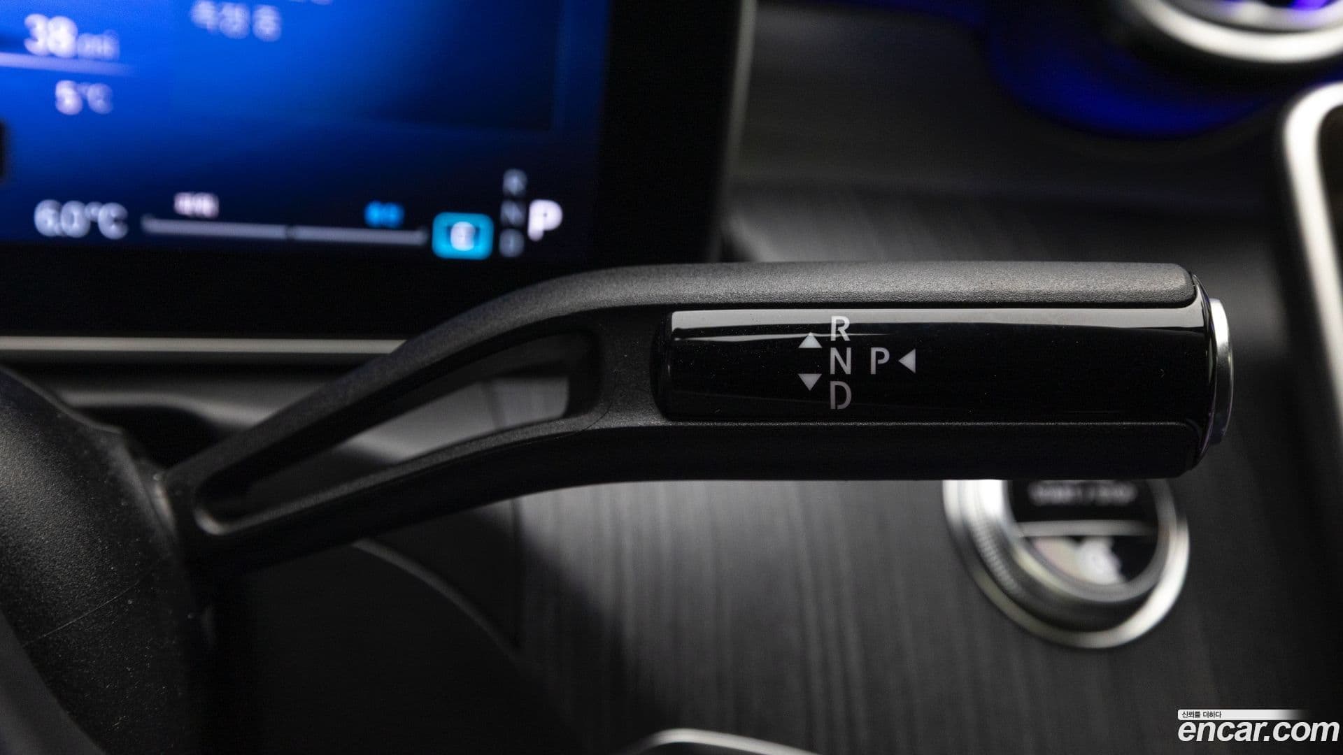 Main__Slider__Photo:C-Class Mercedes-Benz 2023.8-18