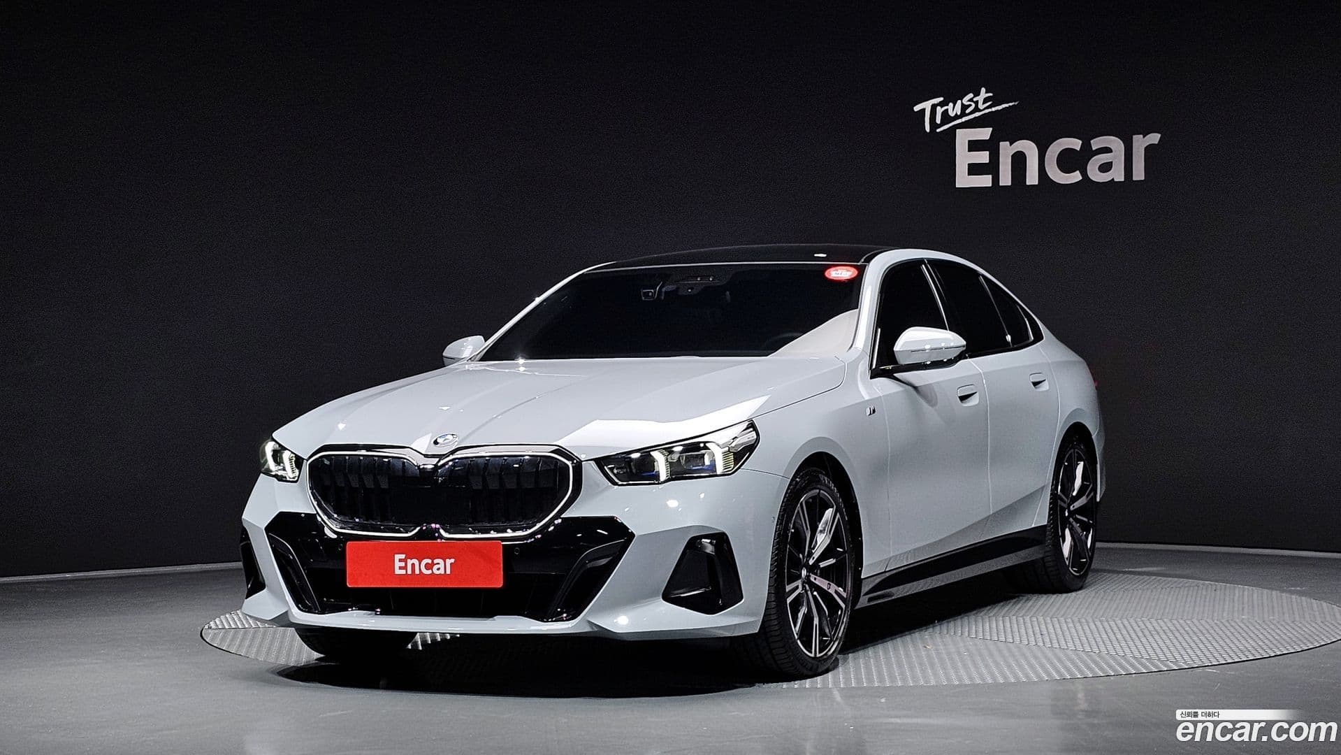 Main__Slider__Photo:5-Series BMW 2025.2-0