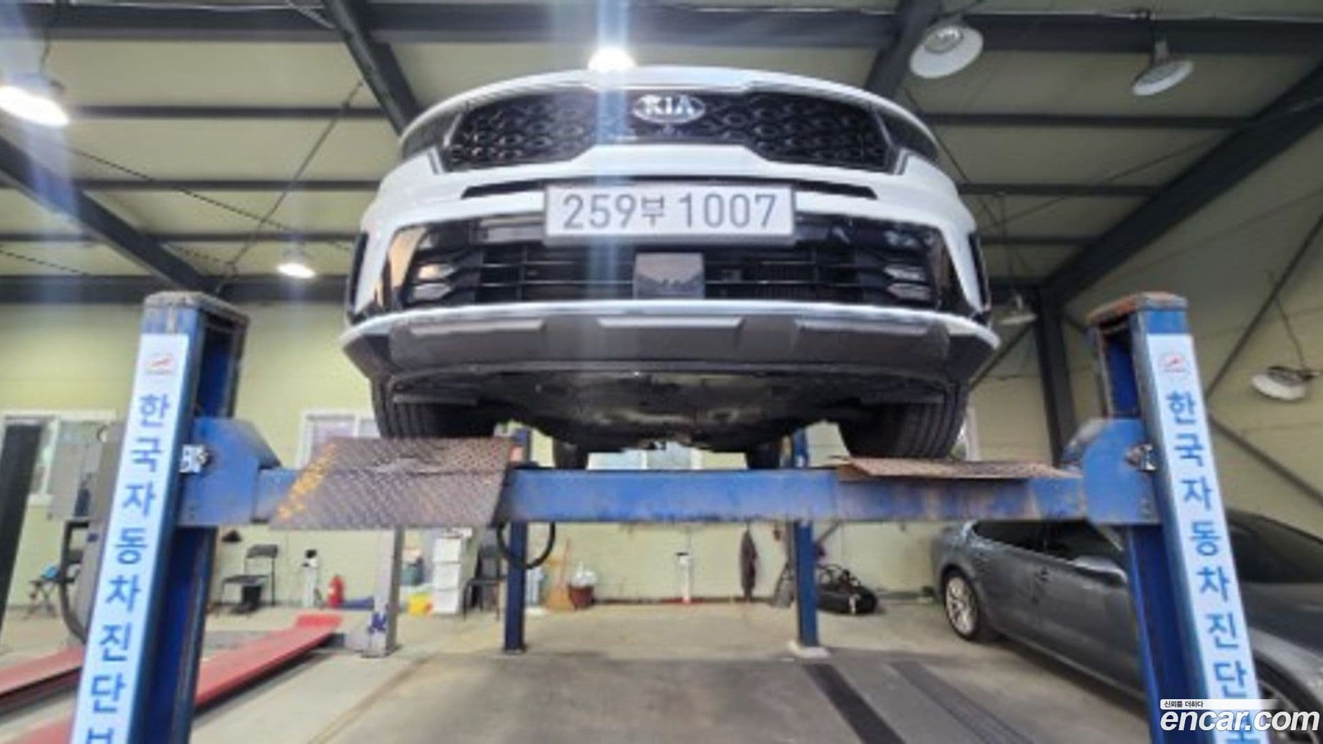 Main__Slider__Photo:Sorento Kia 2020.6-1