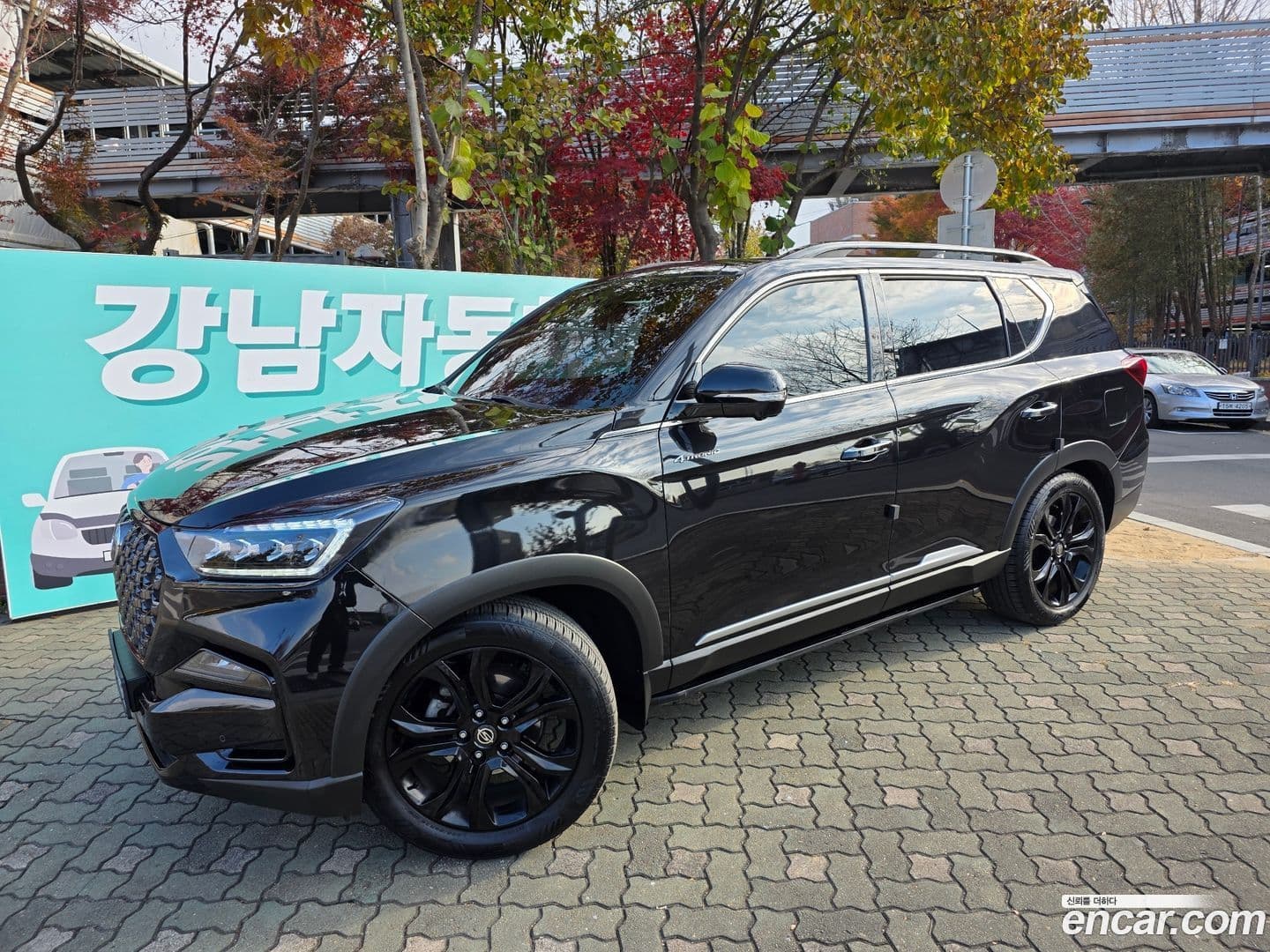 Main__Slider__Photo:Rexton KG Mobility 2020.11-0