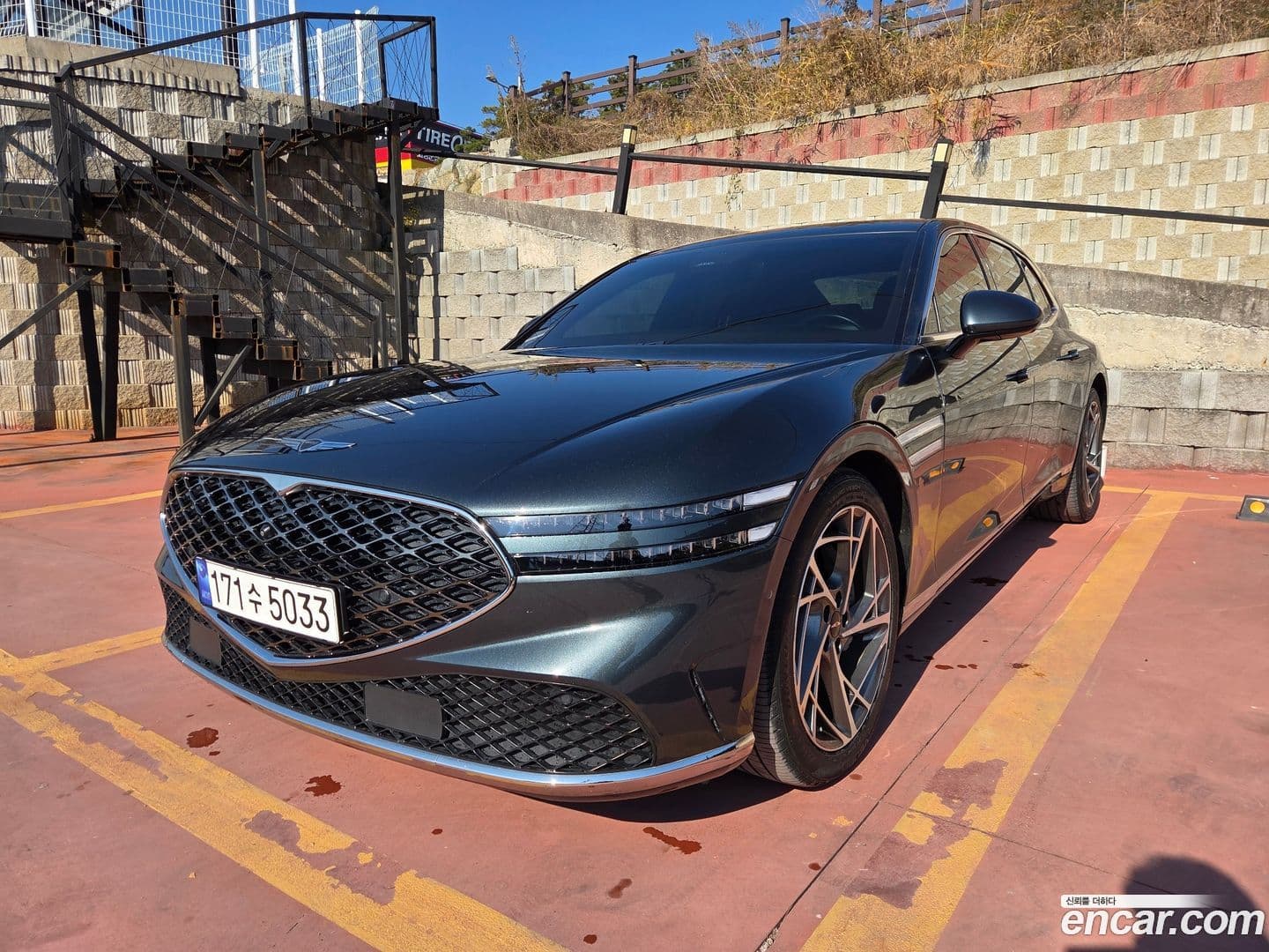 Main__Slider__Photo:G90 Genesis 2023.0-0