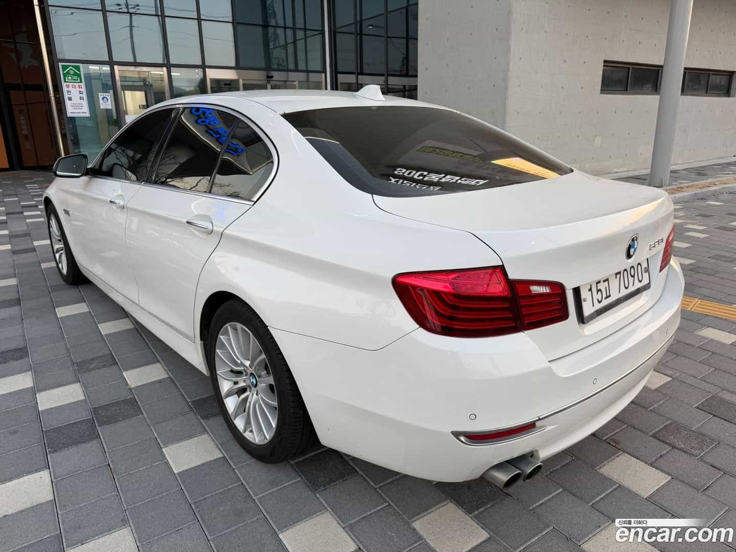 5-Series BMW 2015.2-OUTER-4